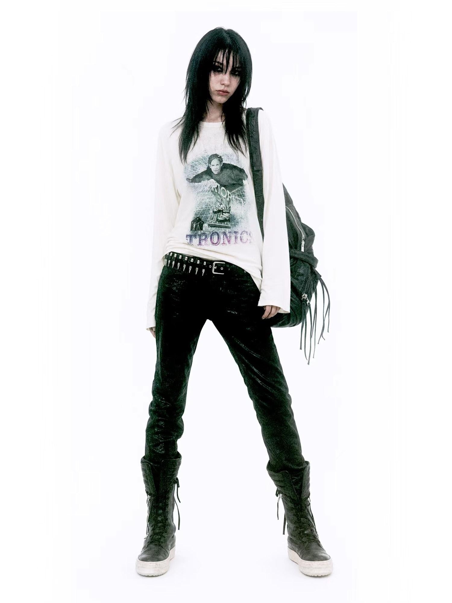 APRIORITY Digital Figure Distressed Rhinestone Women's Cotton Long Sleeve T-shirts