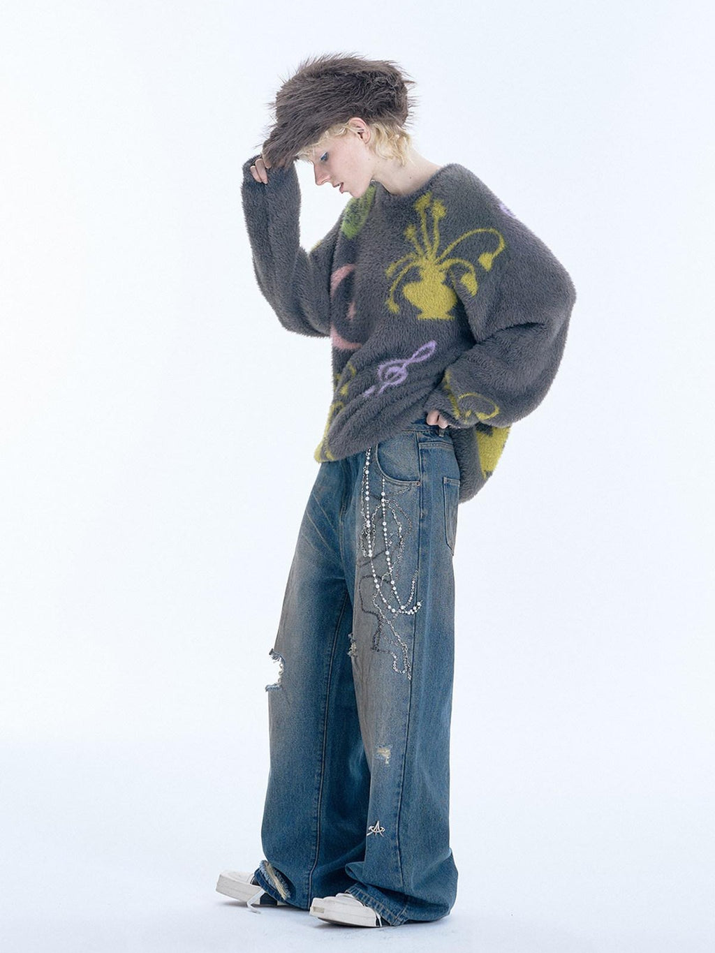 APRIORITY Flowers And Music Faux Mink Oversized Round Neck Women's Nylon Sweaters