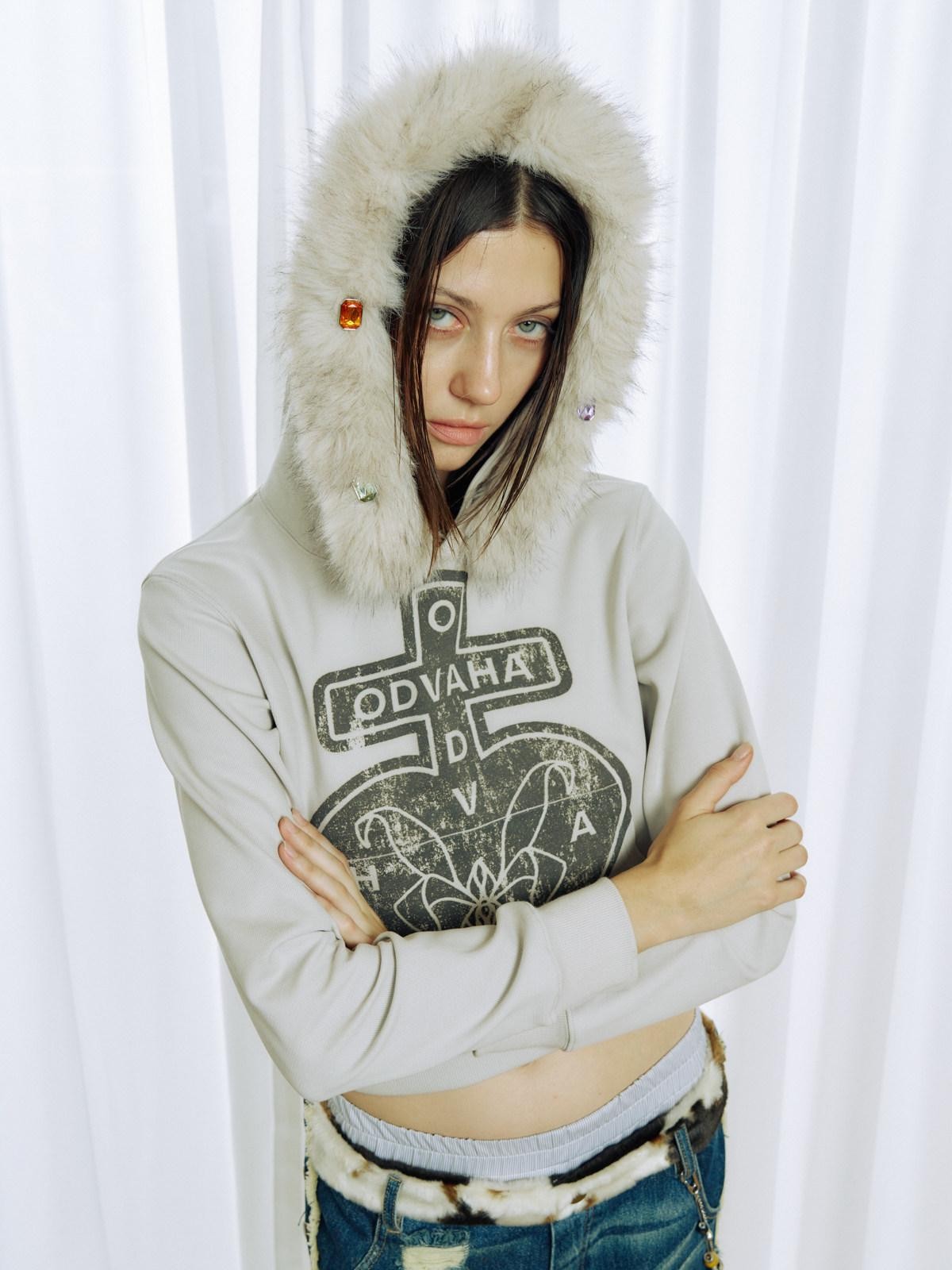 APRIORITY Heart Jacquard Detachable Fur Collar Digital Print Women's Cotton Blend Hoodies