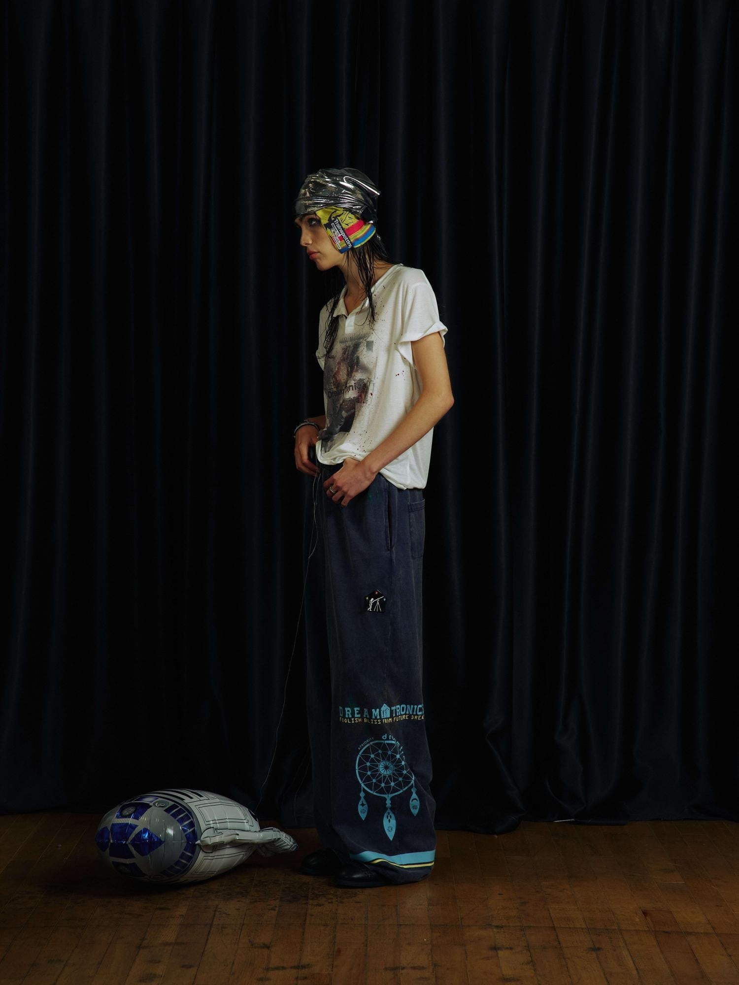 APRIORITY Ink Splatter Portrait Print Women's Linen Blend Henley T-shirts