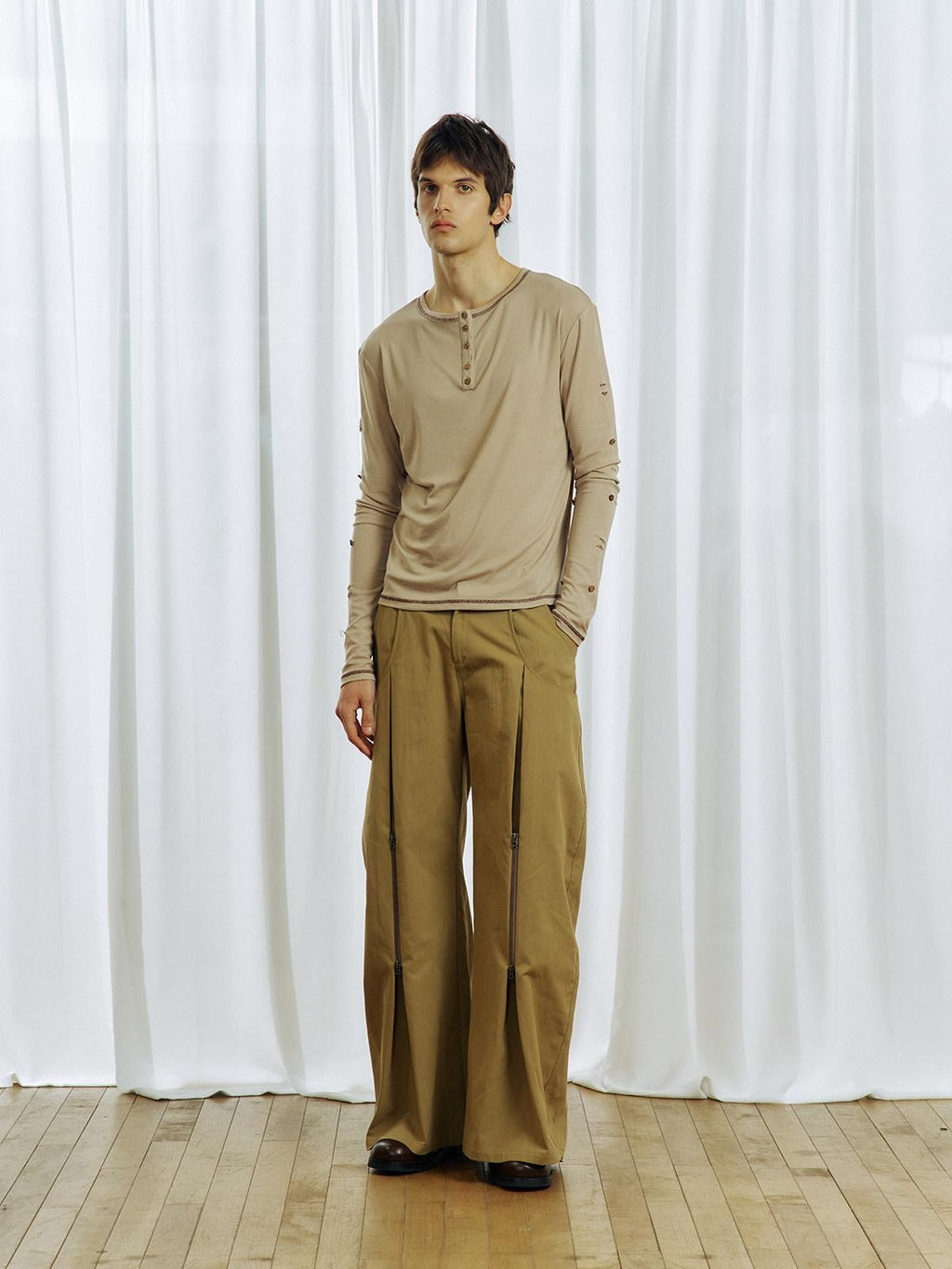 APRIORITY Khaki Pleated Double Zipper Vintage Structured Women's Cotton Tapered Pants