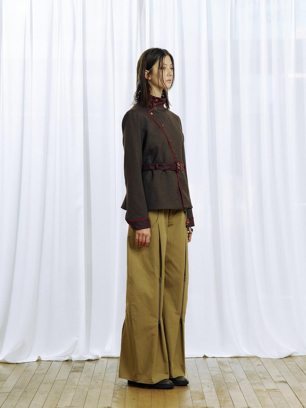 APRIORITY Khaki Pleated Double Zipper Vintage Structured Women's Cotton Tapered Pants