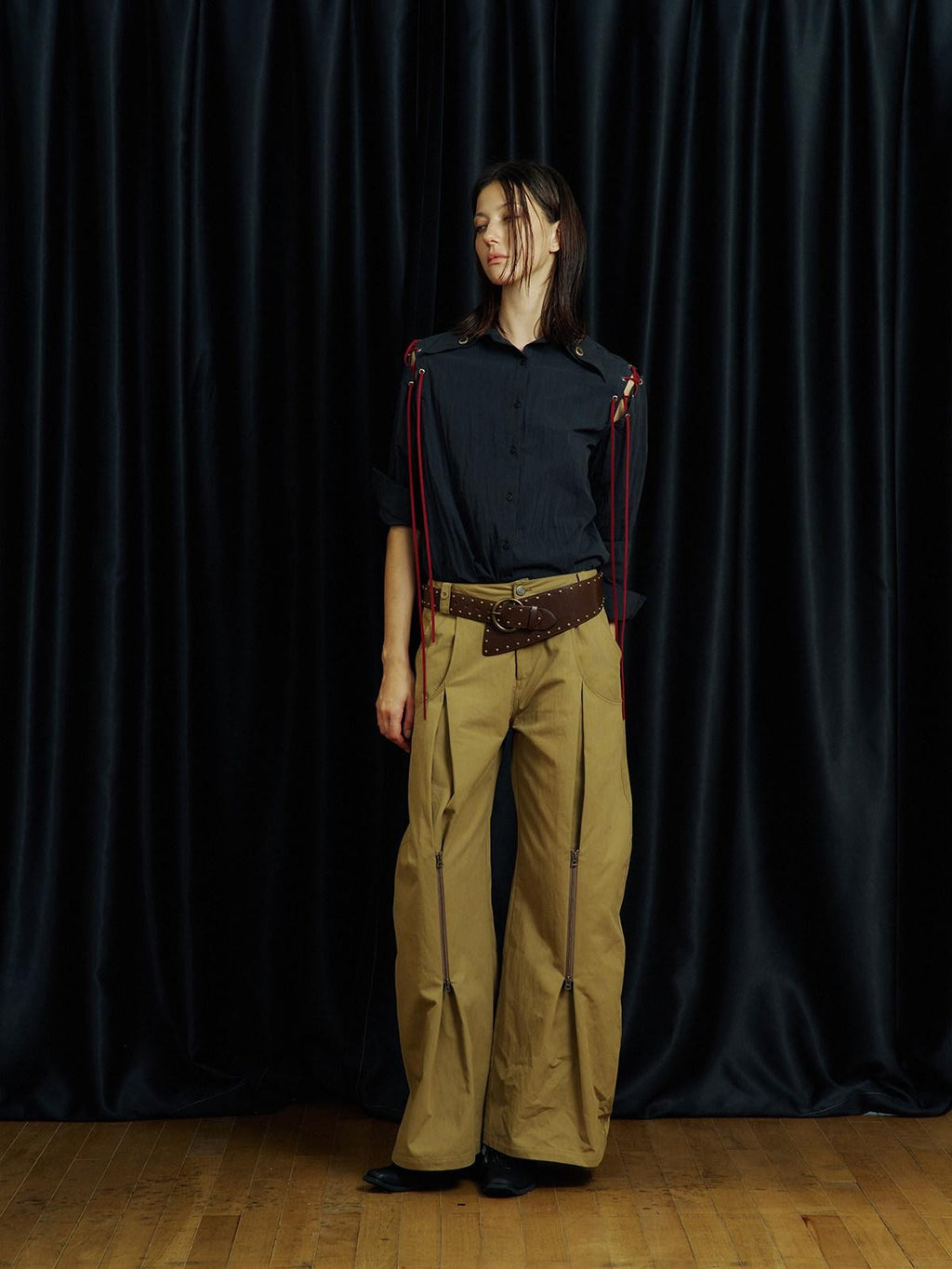 APRIORITY Khaki Pleated Double Zipper Vintage Structured Women's Cotton Tapered Pants