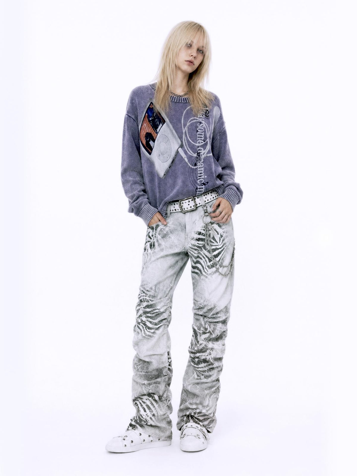 APRIORITY Music Player Print Distressed Washed Loose Fit Women's Cotton Crew Neck Sweaters