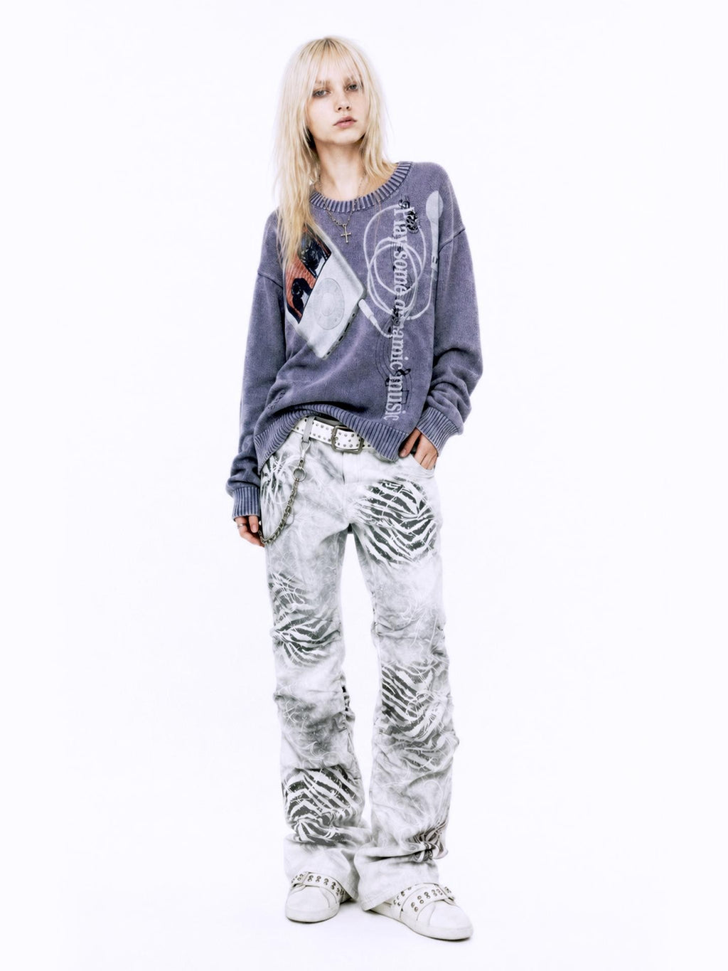APRIORITY Music Player Print Distressed Washed Loose Fit Women's Cotton Crew Neck Sweaters