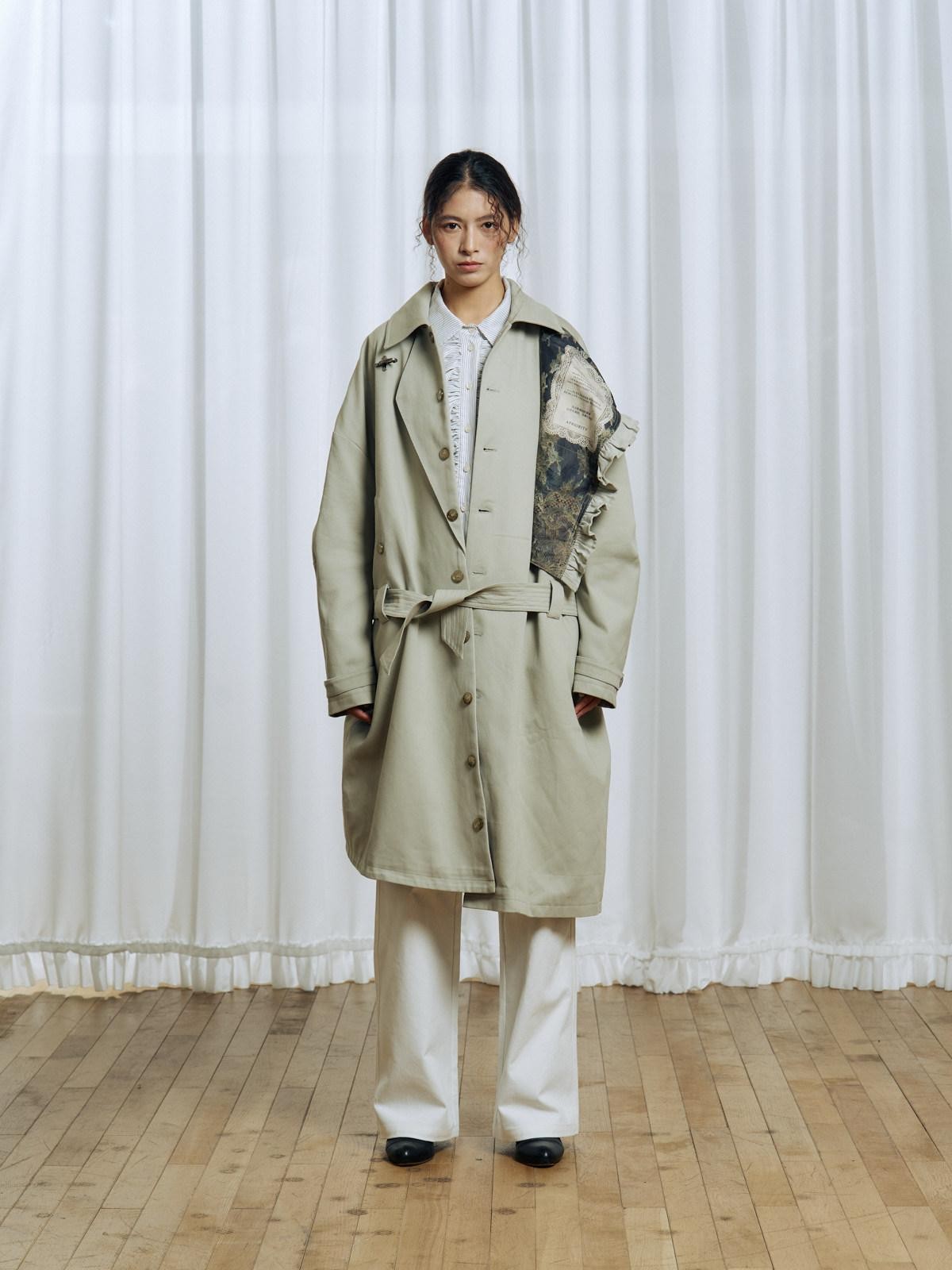 APRIORITY Off White Asymmetric Metal Buckle Women's Cotton Lyocell Blend Long Trench Coats