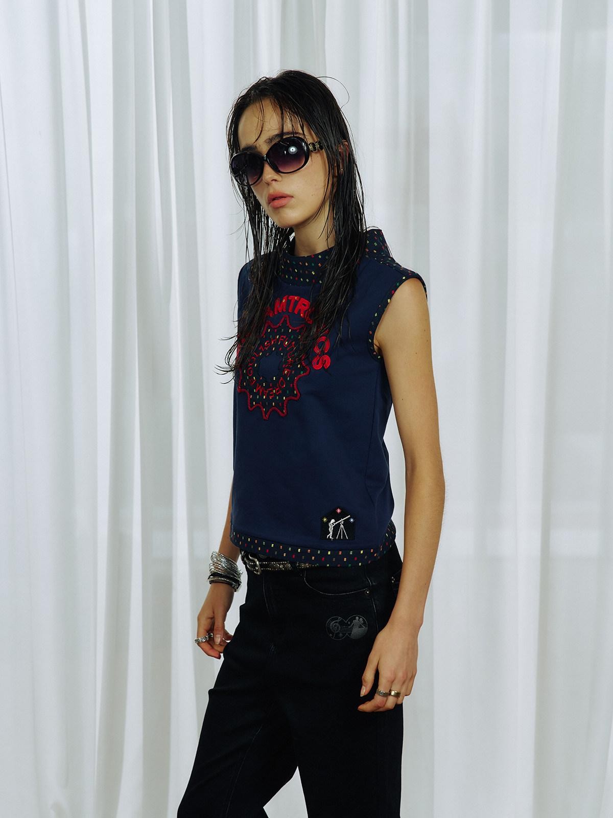 APRIORITY Retro Contrast Patchwork Embroidered Side Button Women's Cotton Blend Tank Tops