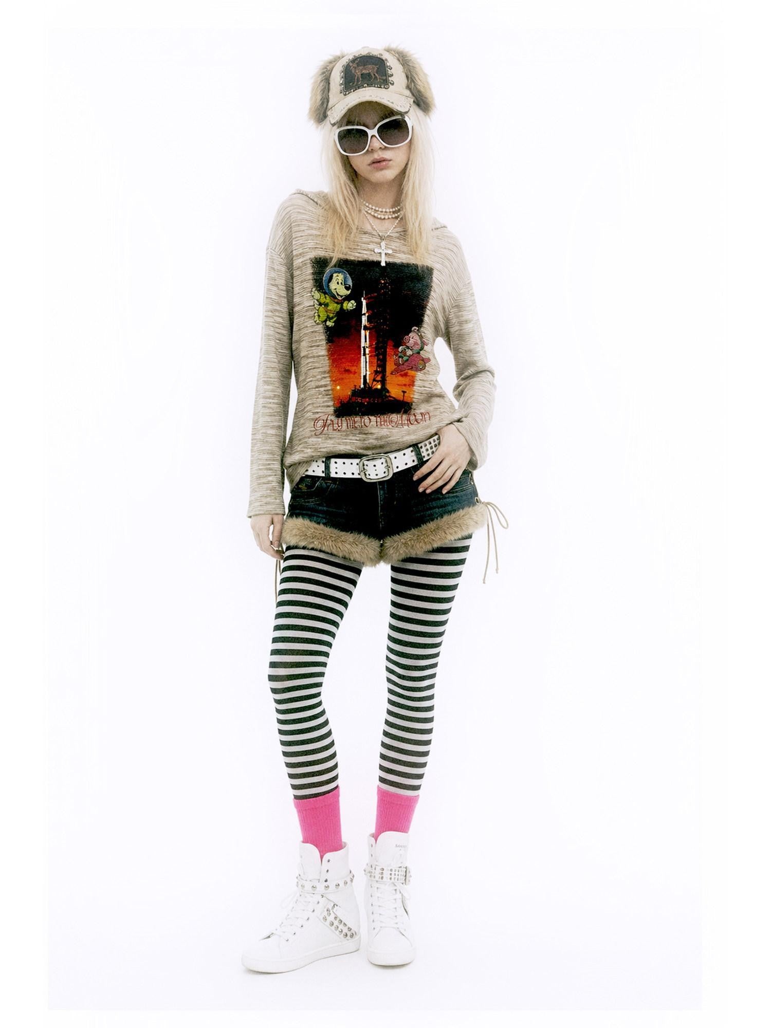 APRIORITY Rhinestone Print 3d Textured Striped Women's Polyester Cotton Hoodies