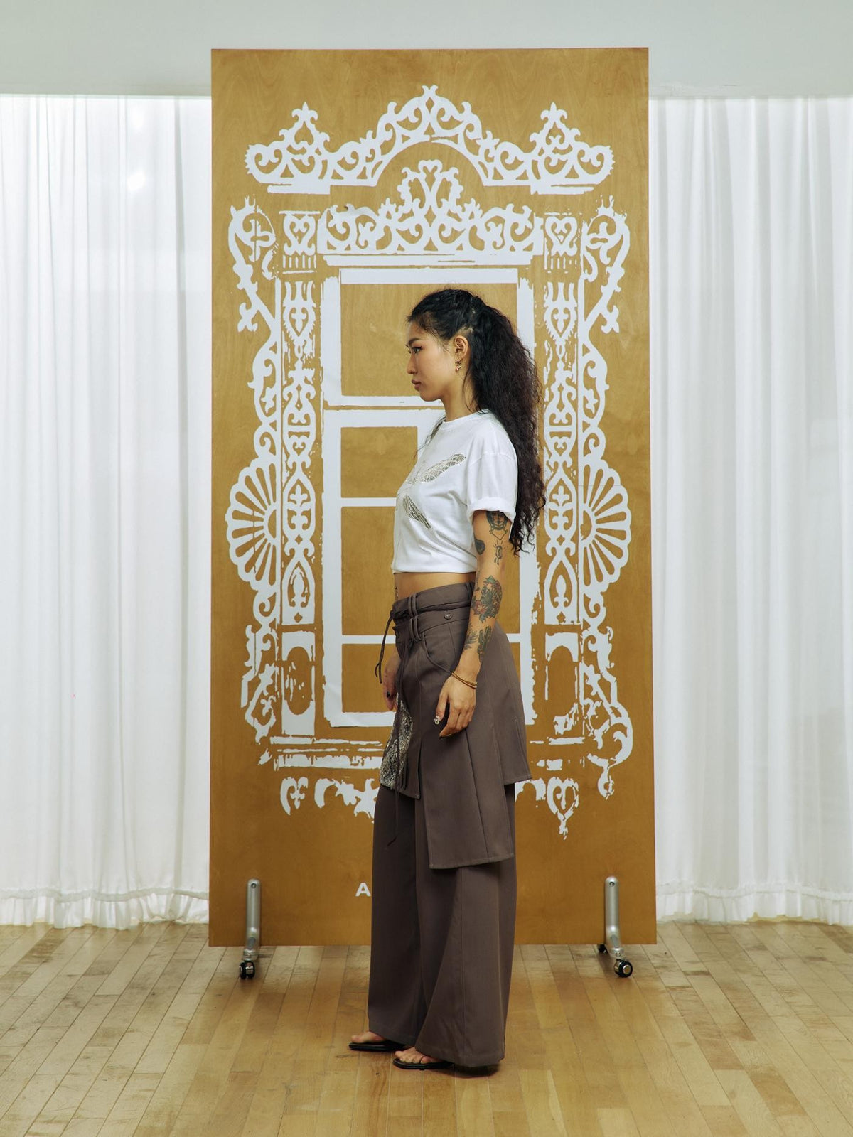 APRIORITY Sequin Embellished Asymmetric Wide Leg Mid Low Rise Women's Polyester Chinos