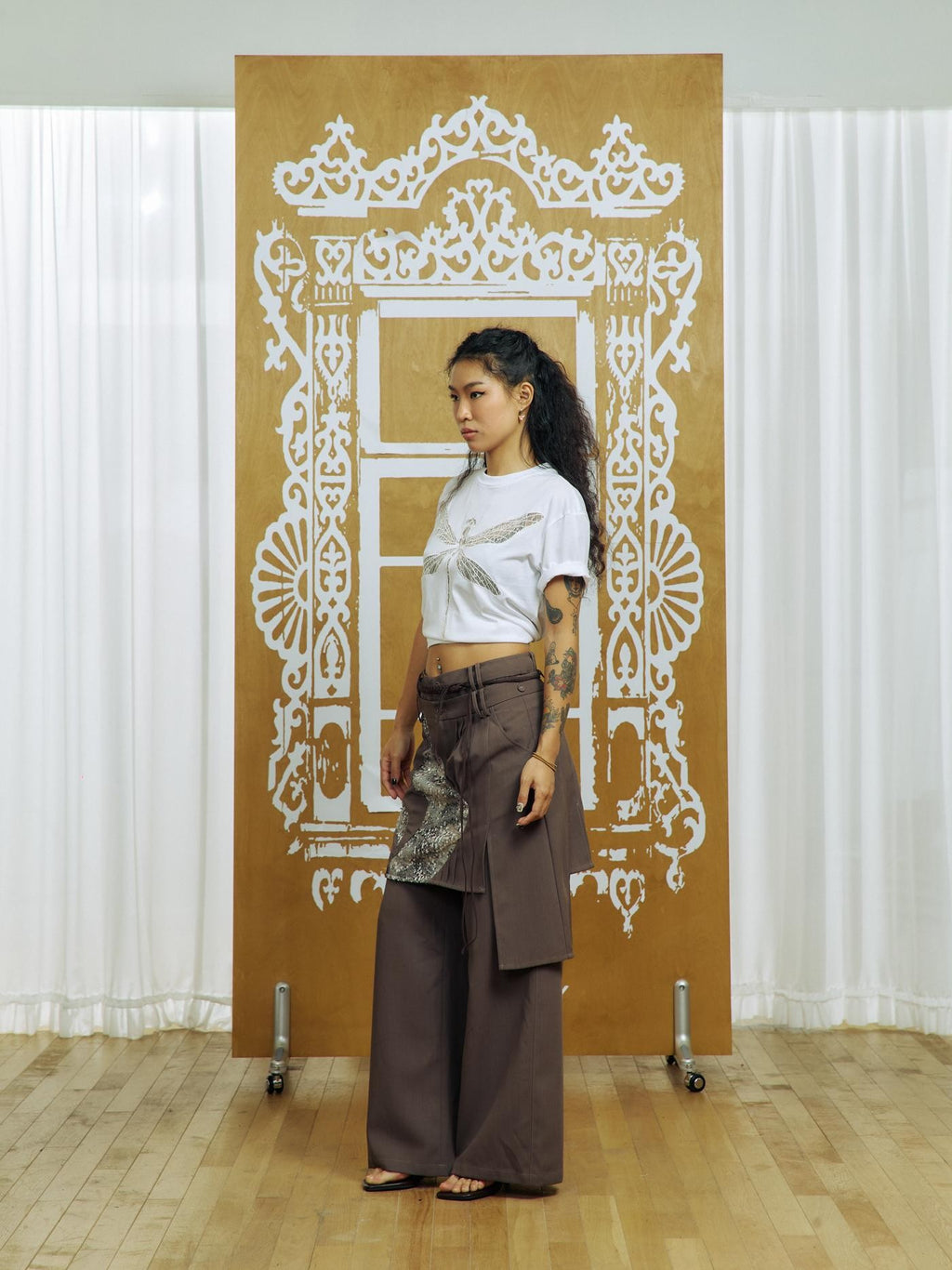 APRIORITY Sequin Embellished Asymmetric Wide Leg Mid Low Rise Women's Polyester Chinos