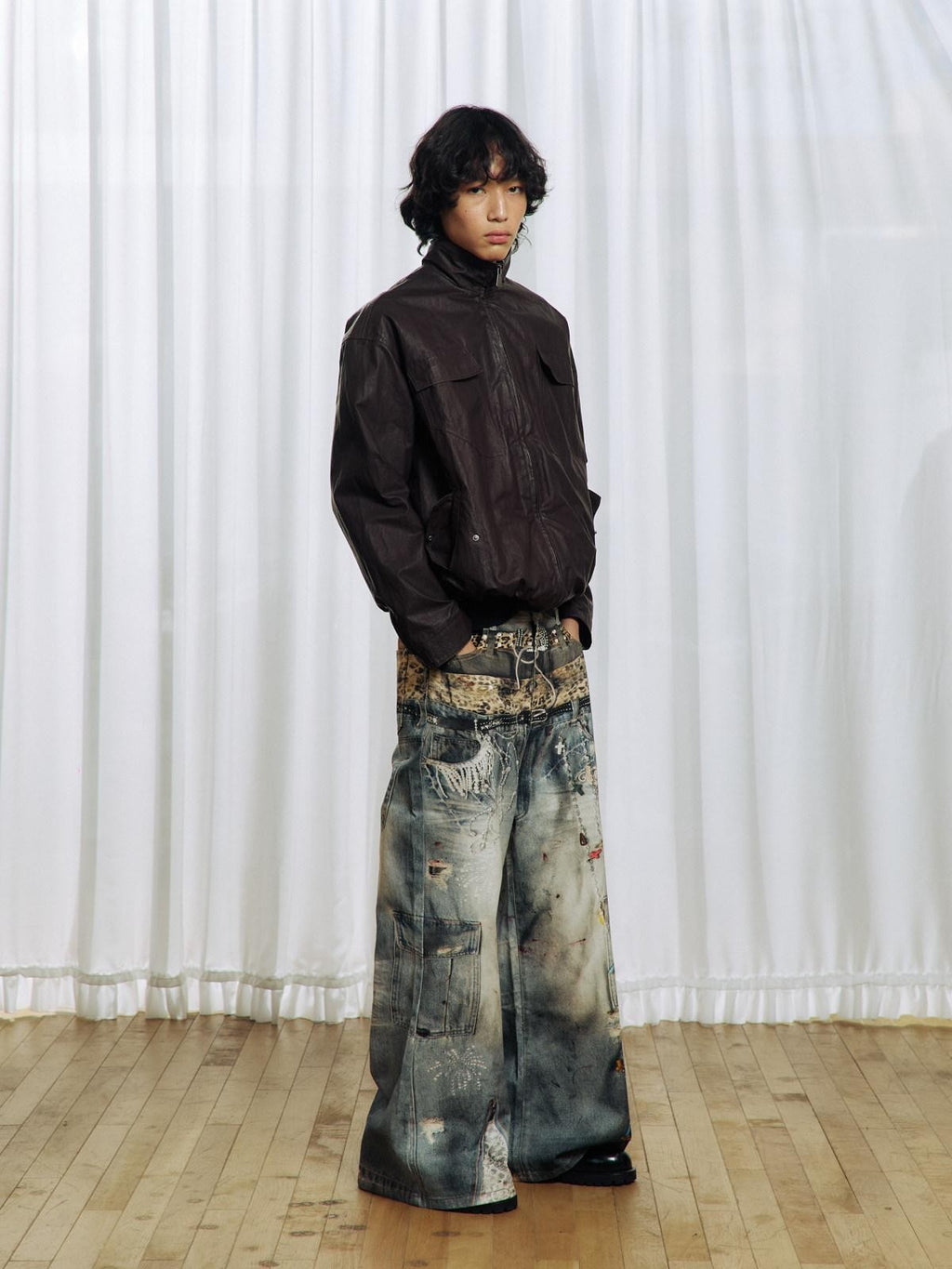 APRIORITY Stand Collar Waxed Stowable Hood Striped Embroidery Women's Leather Jackets