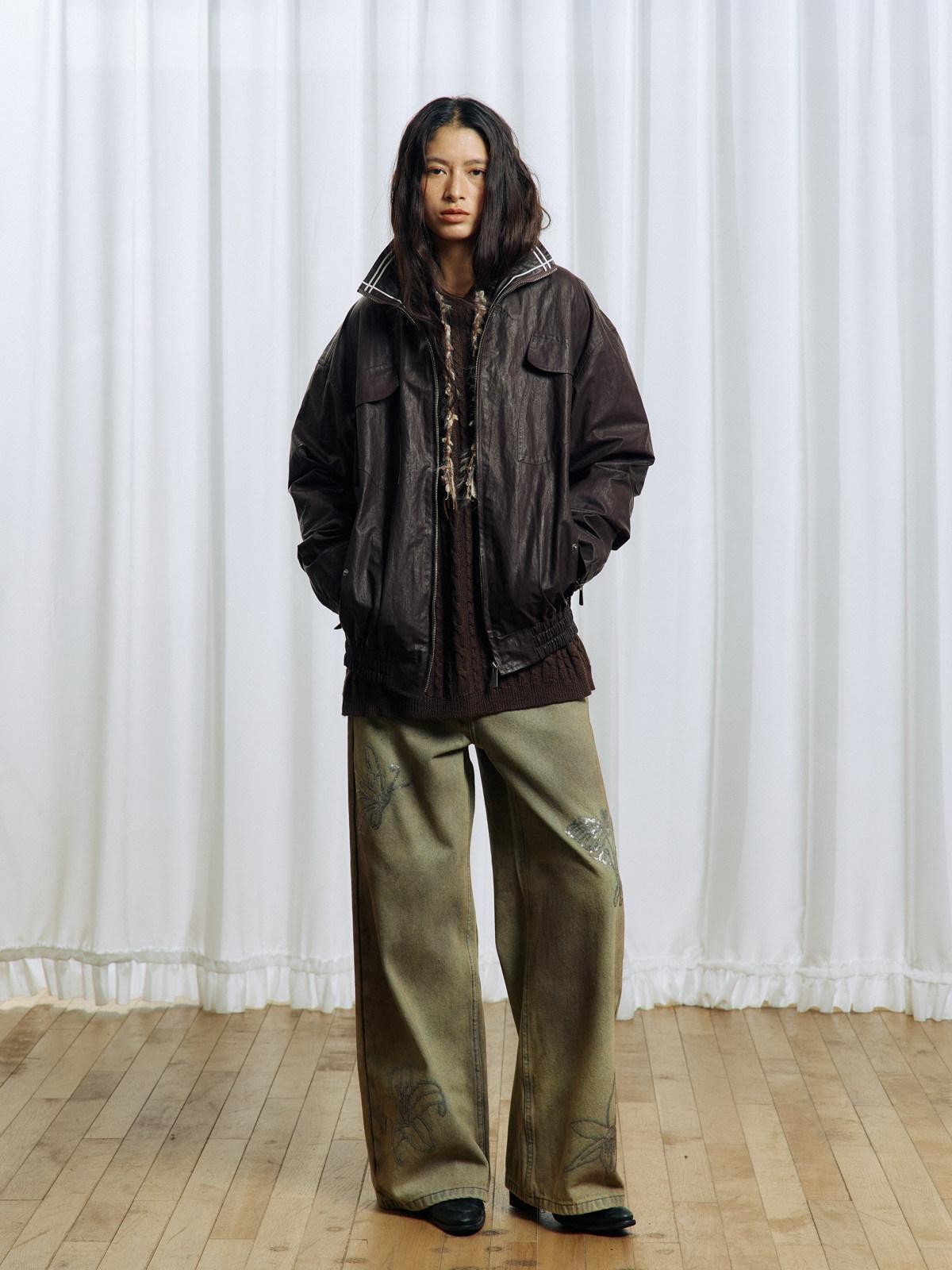APRIORITY Stand Collar Waxed Stowable Hood Striped Embroidery Women's Leather Jackets