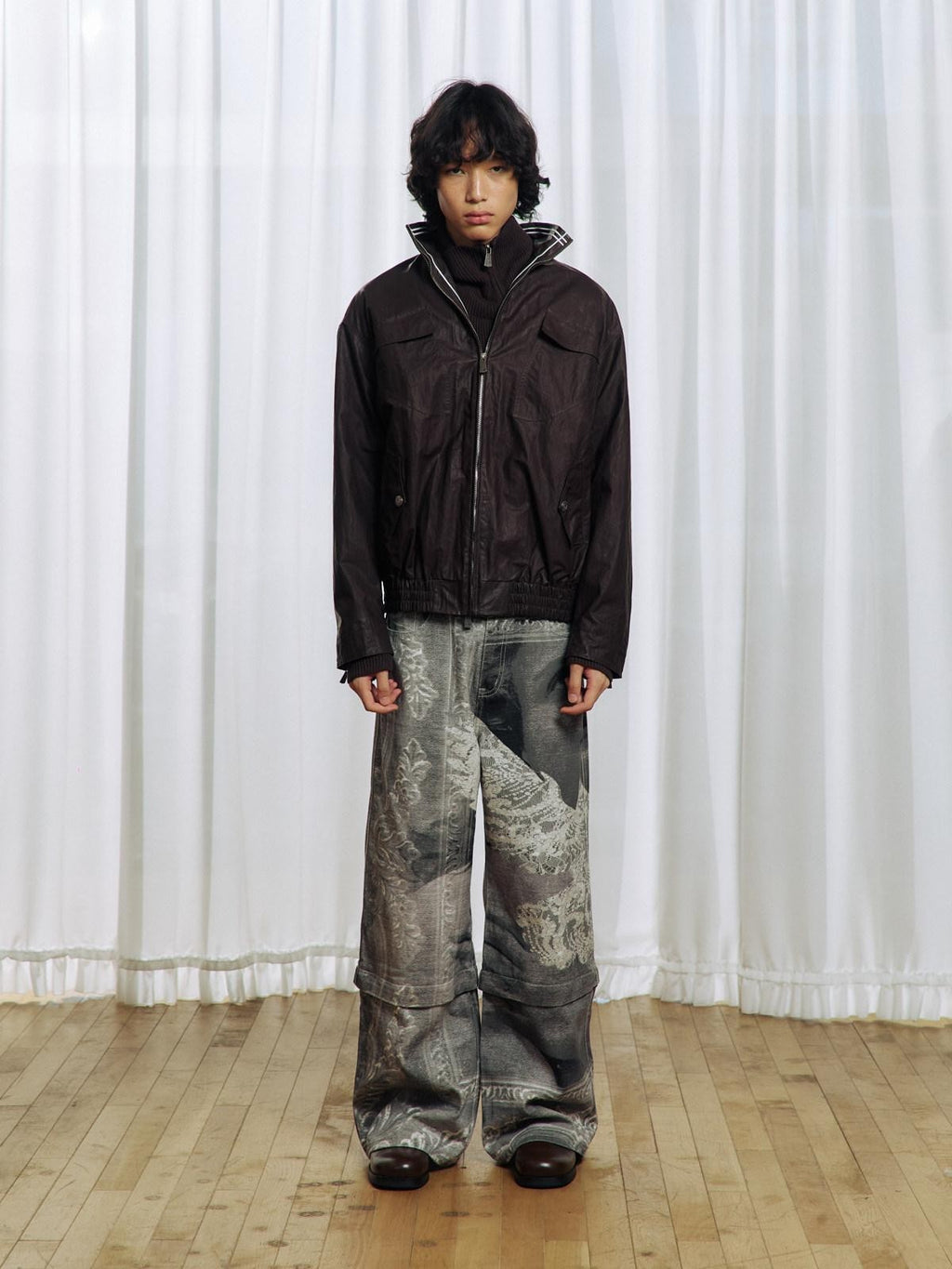 APRIORITY Stand Collar Waxed Stowable Hood Striped Embroidery Women's Leather Jackets