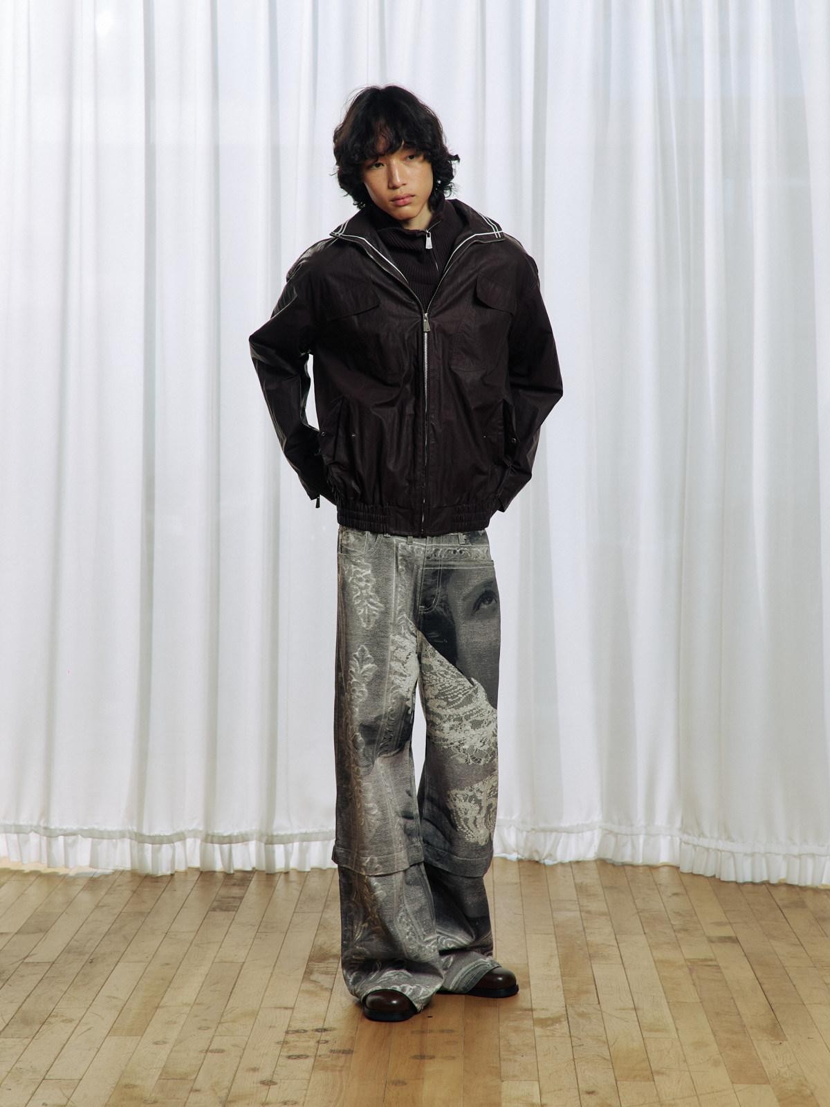 APRIORITY Stand Collar Waxed Stowable Hood Striped Embroidery Women's Leather Jackets