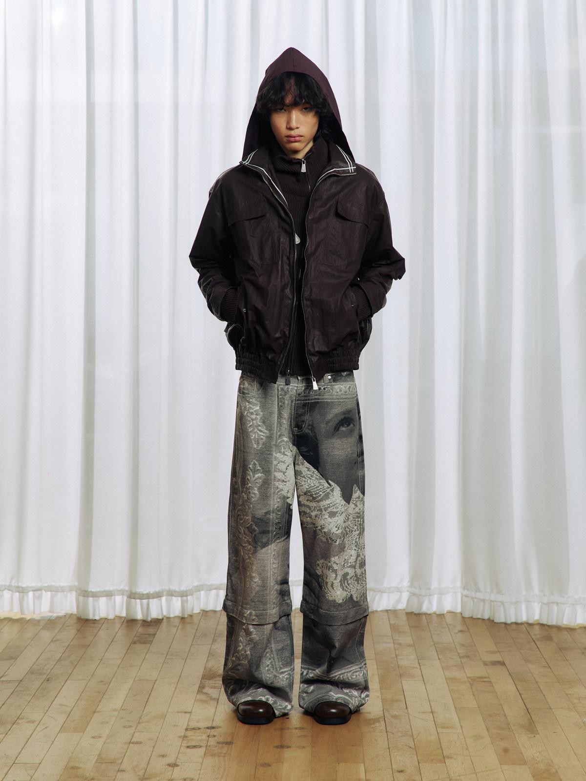 APRIORITY Stand Collar Waxed Stowable Hood Striped Embroidery Women's Leather Jackets