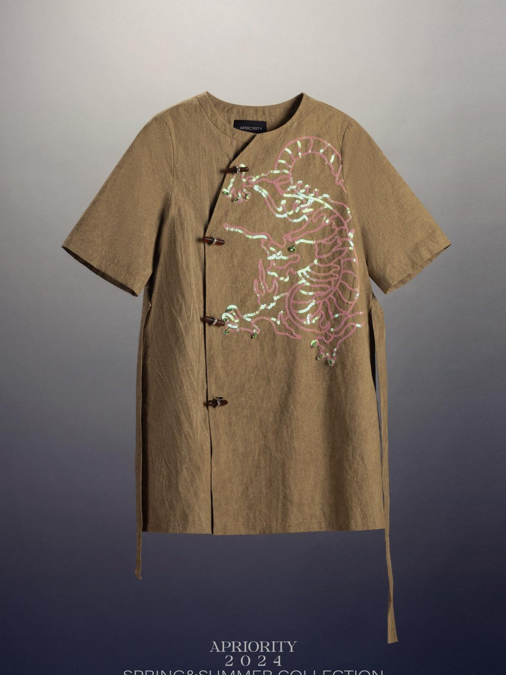 APRIORITY Suede Brown Sequin Embroidered Dragon Mandarin Collar Women's Cotton Shirts
