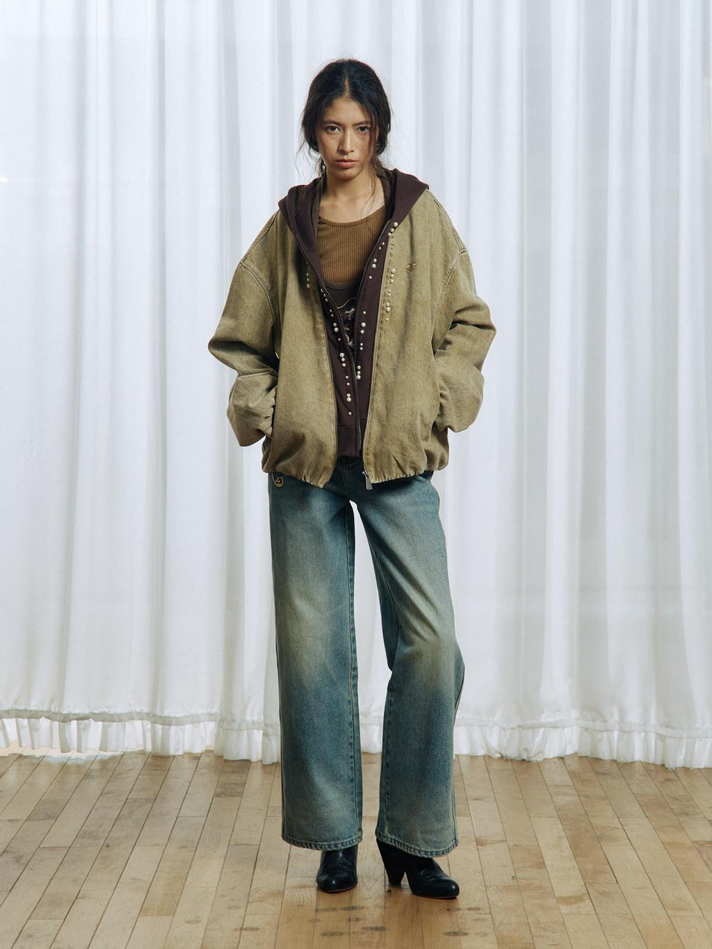 APRIORITY Vintage Floral Rope Embroidered Women's Washed Denim Straight-leg Jeans