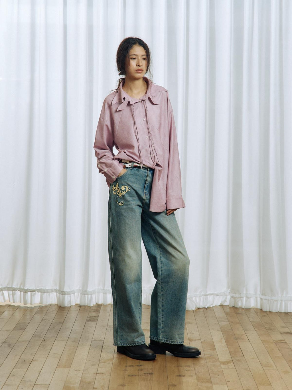 APRIORITY Vintage Floral Rope Embroidered Women's Washed Denim Straight-leg Jeans