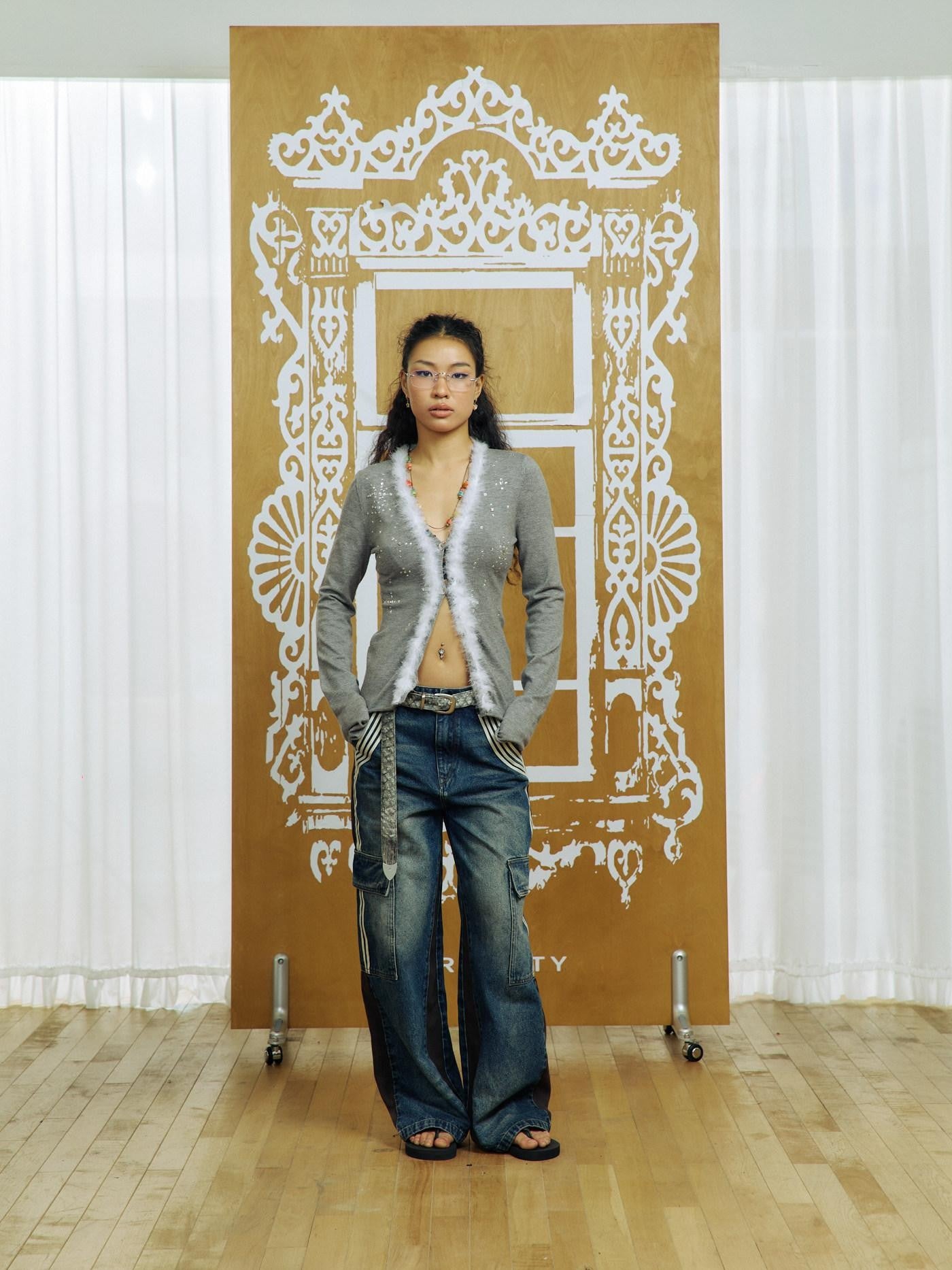 APRIORITY Washed Blue Line Trim Leather Patchwork Women's Denim Straight-leg Jeans