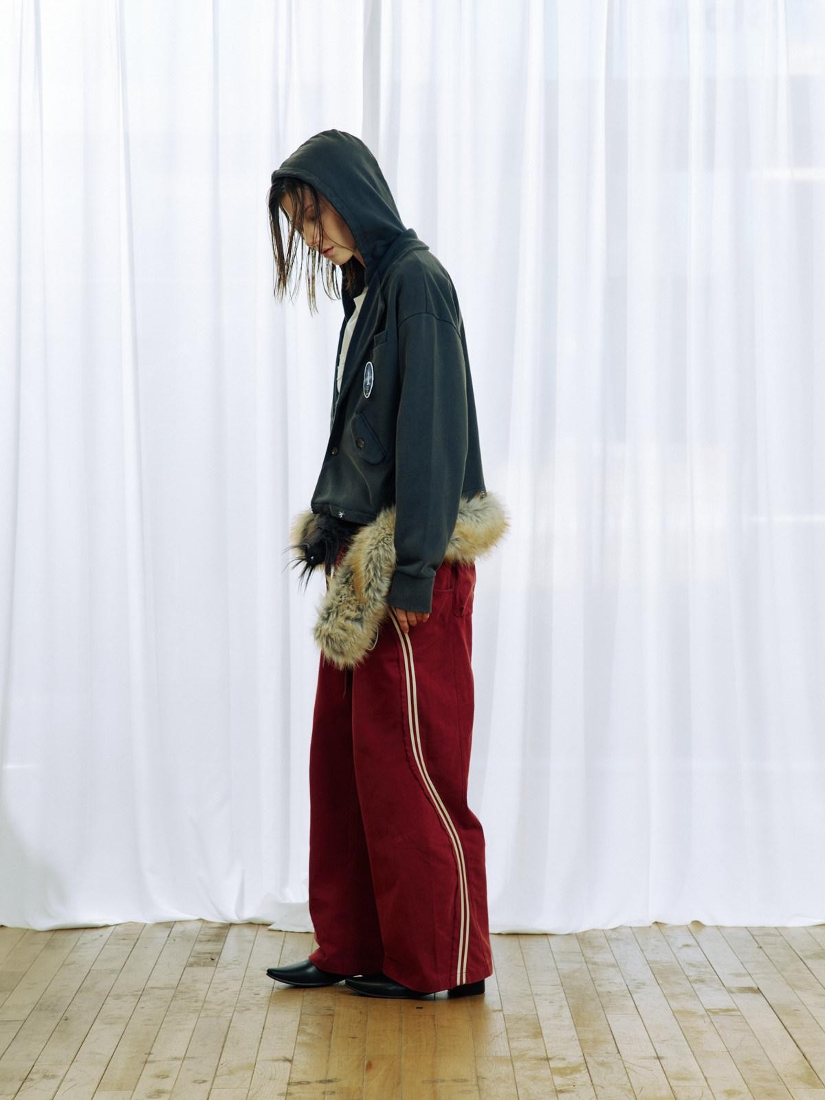 APRIORITY Washed Red White Ink Bow Print Elastic Waist Badge Women's Cotton Sweatpants