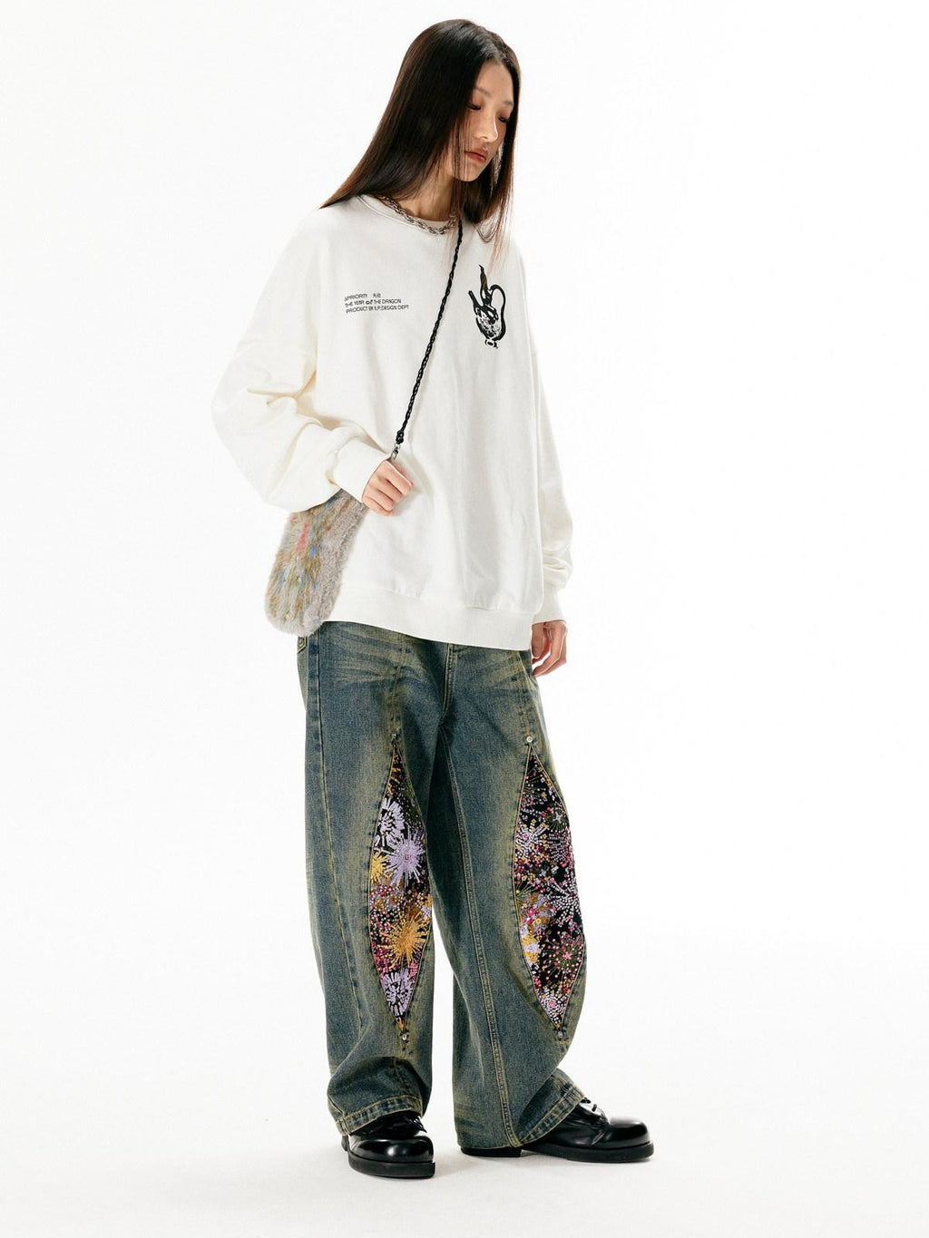 APRIORITY Washed Vintage Distressed Mid Rise Women's Denim Straight-leg Jeans