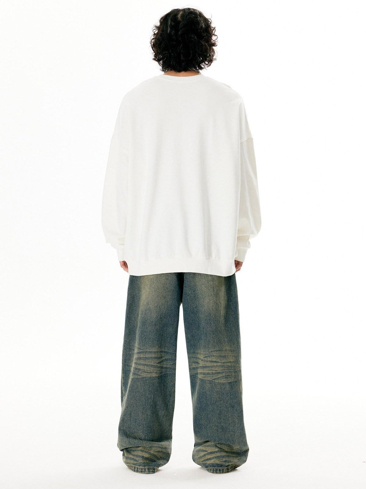 APRIORITY Washed Vintage Distressed Mid Rise Women's Denim Straight-leg Jeans