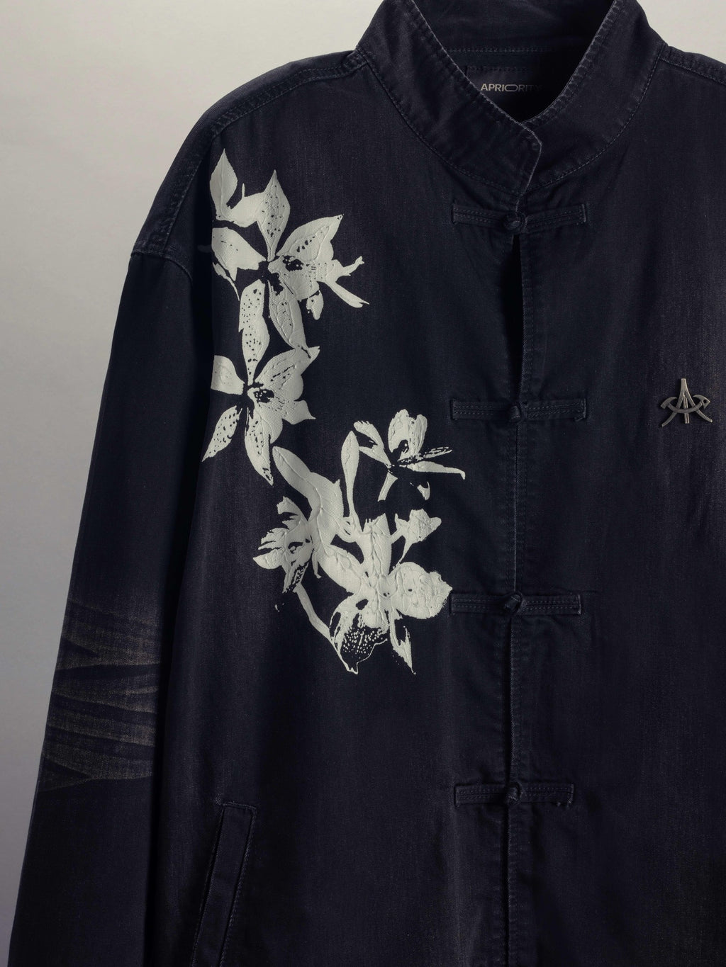 APRIORITY Waterwashed Denim New Chinese Loose Straight Turn Collar Women's Cotton Shirts