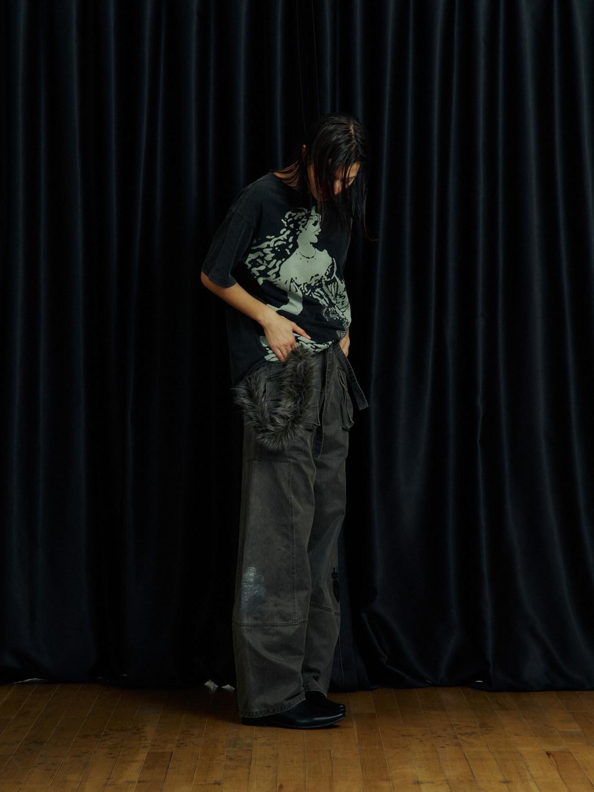 APRIORITY Waxed Enzyme Washed Multi Pocket Curved Cut Women's Polyester Cotton Cargo Pants
