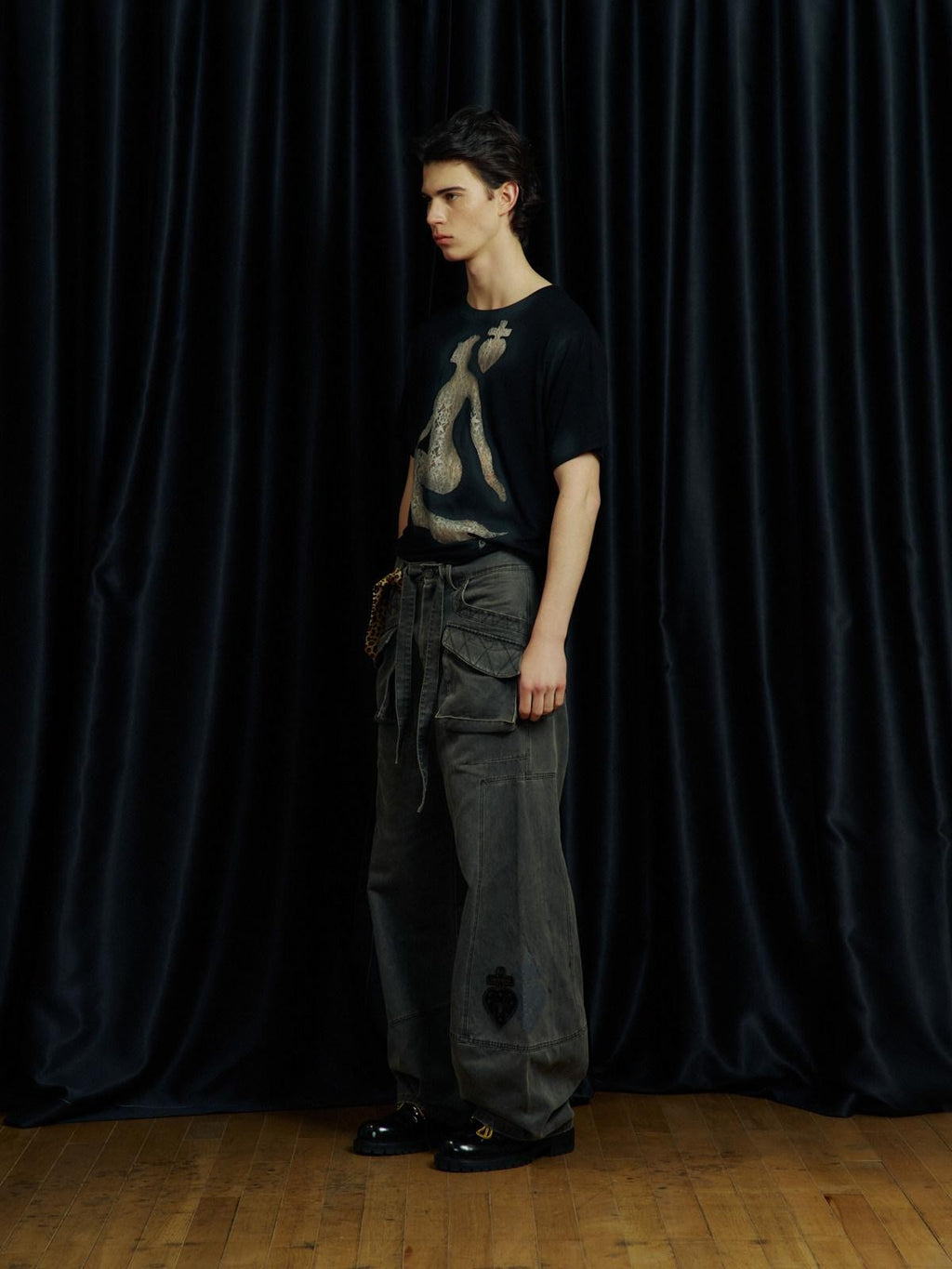 APRIORITY Waxed Enzyme Washed Multi Pocket Curved Cut Women's Polyester Cotton Cargo Pants