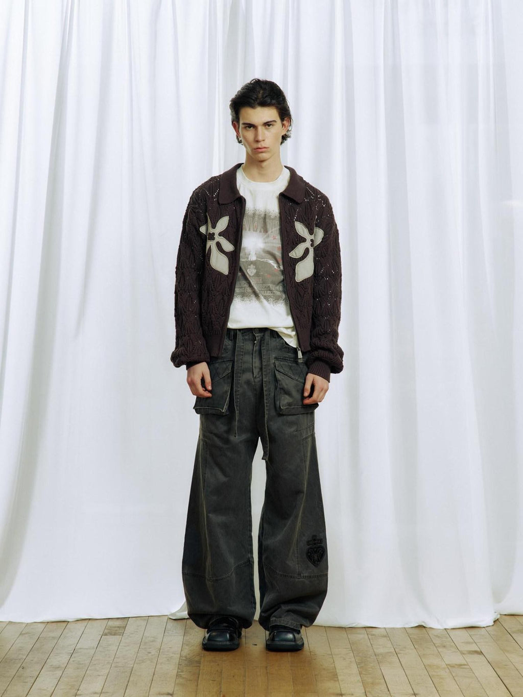 APRIORITY Waxed Enzyme Washed Multi Pocket Curved Cut Women's Polyester Cotton Cargo Pants