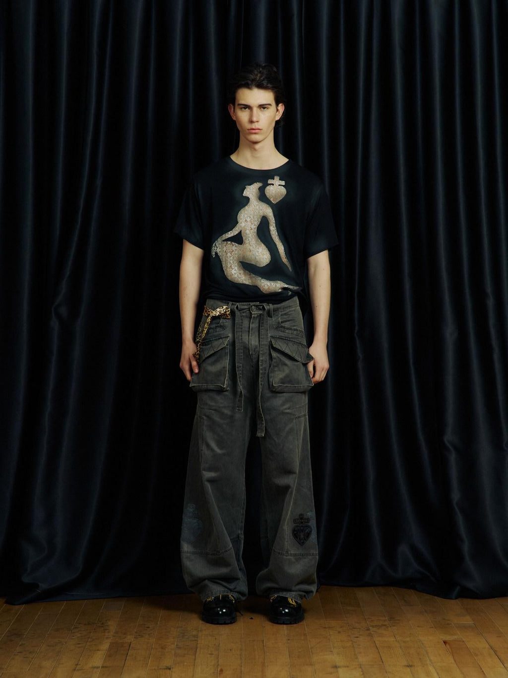 APRIORITY Waxed Enzyme Washed Multi Pocket Curved Cut Women's Polyester Cotton Cargo Pants