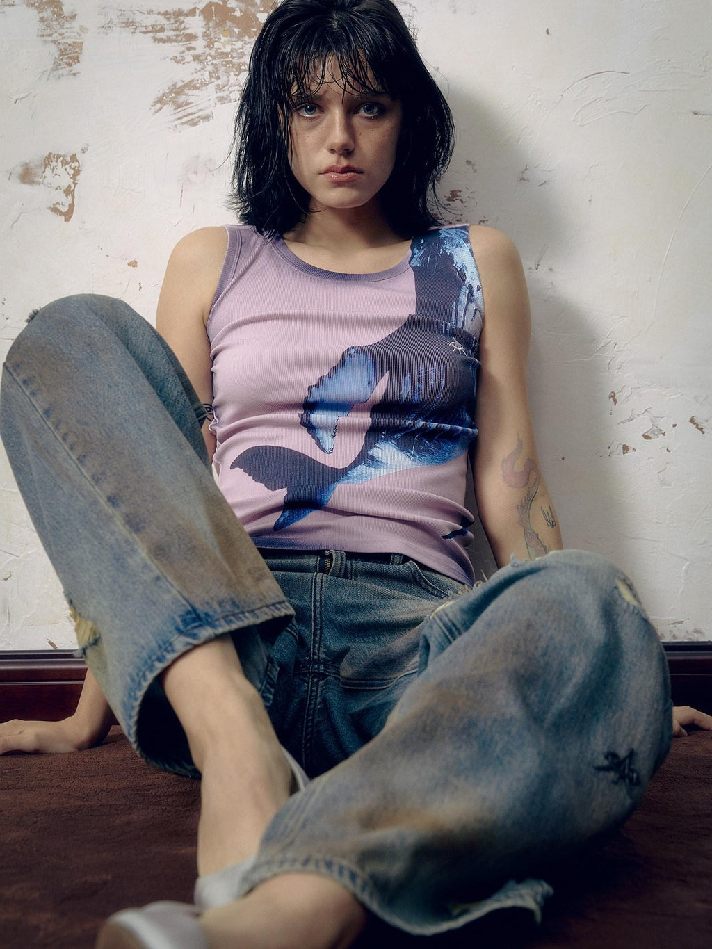 APRIORITY Whale Airbrushed Animal Print Boxy Relaxed Women's Cotton Tank Tops