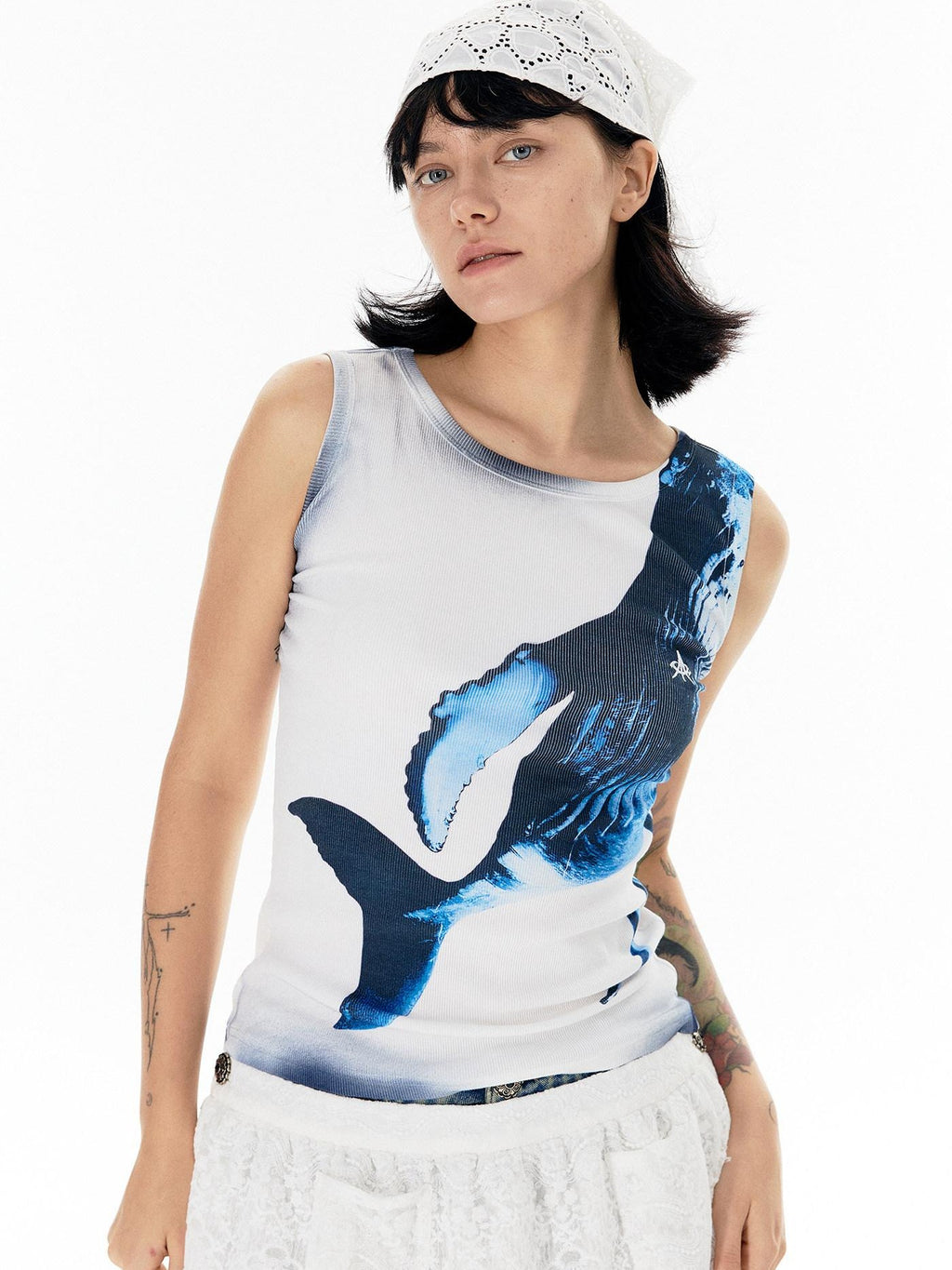 APRIORITY Whale Airbrushed Animal Print Boxy Relaxed Women's Cotton Tank Tops