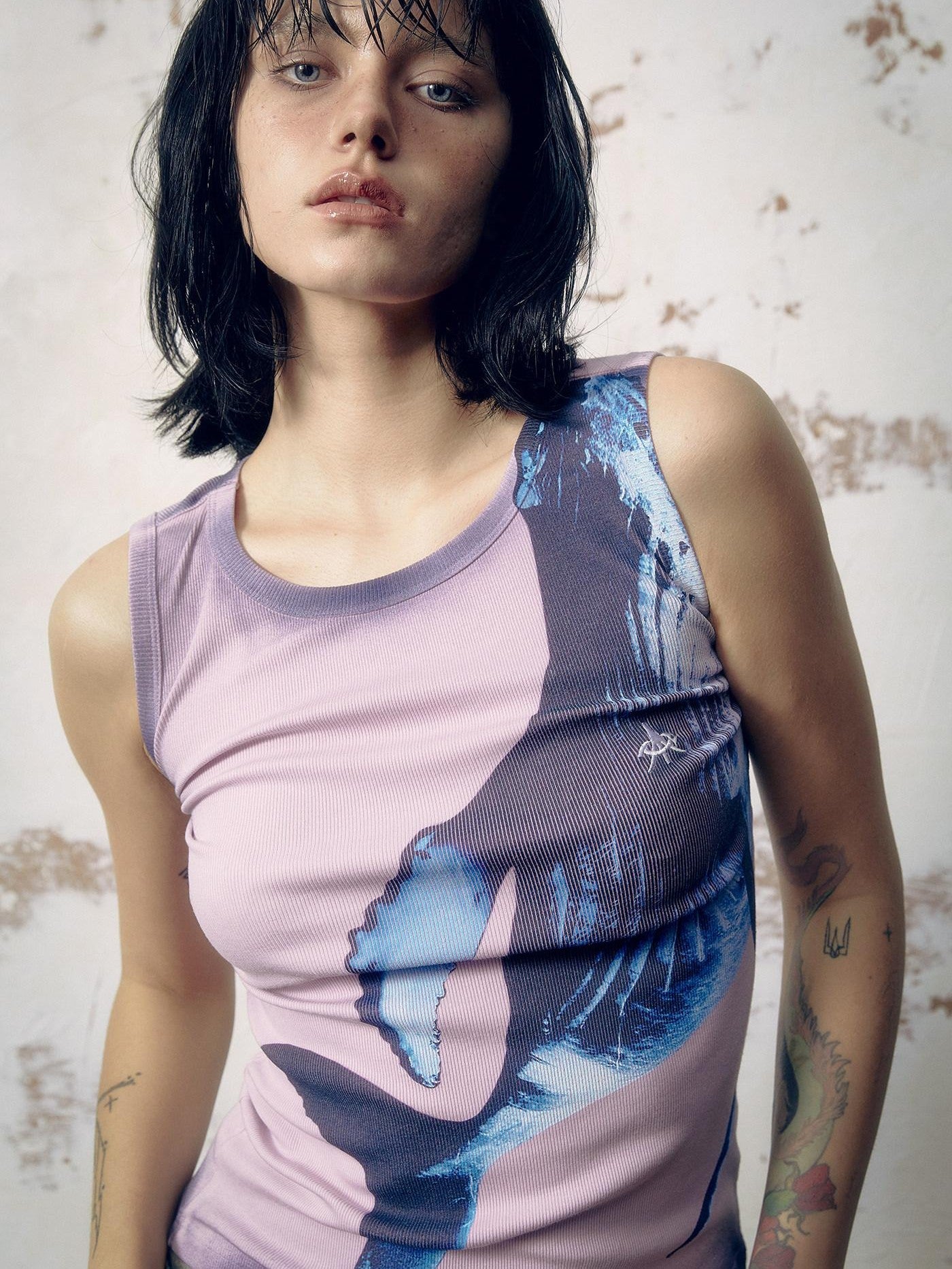 APRIORITY Whale Airbrushed Animal Print Boxy Relaxed Women's Cotton Tank Tops
