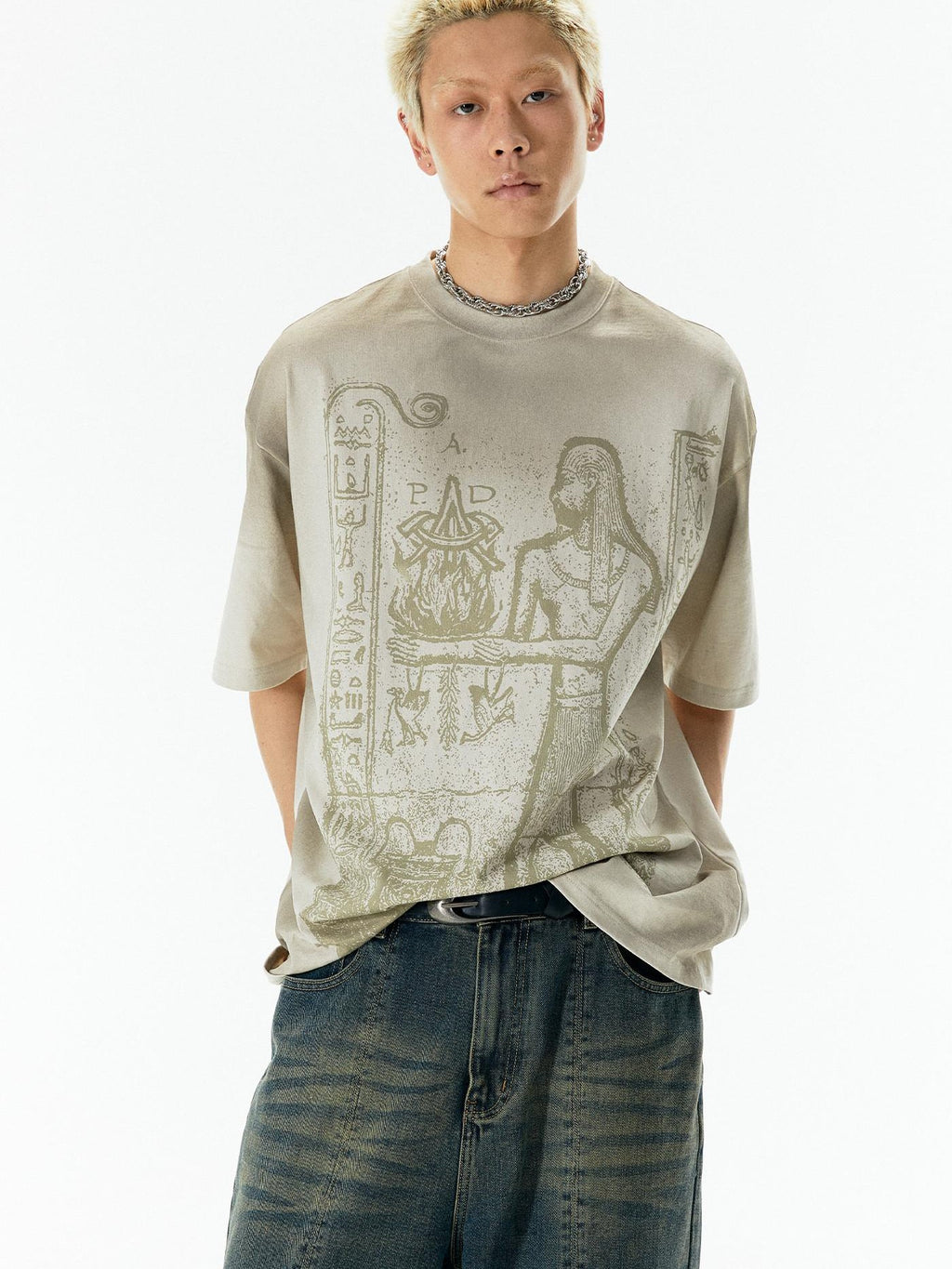 APRIORITY White Mural Print Women's 100 Percent Cotton Short Sleeve T-shirts