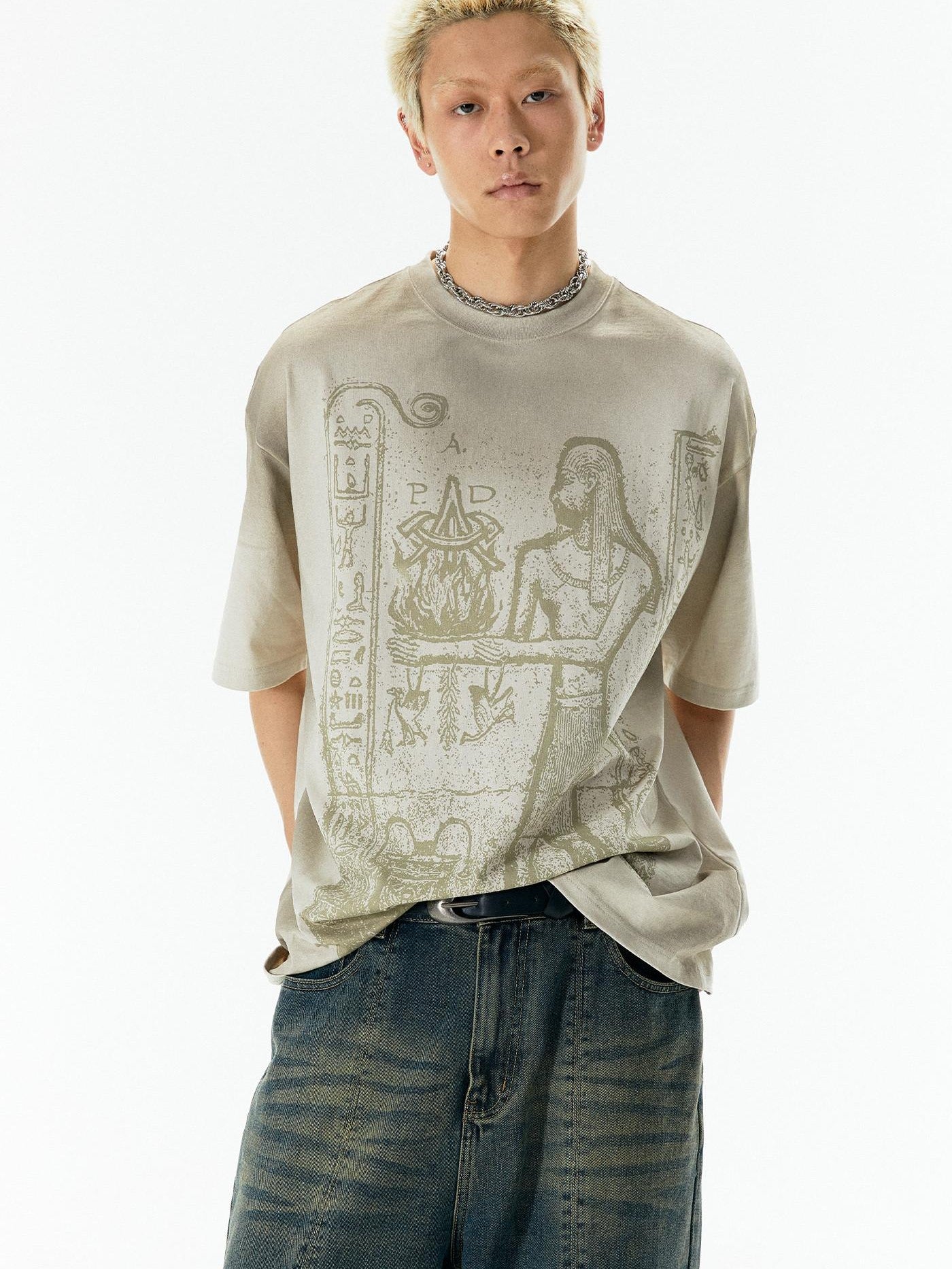 APRIORITY White Mural Print Women's 100 Percent Cotton Short Sleeve T-shirts