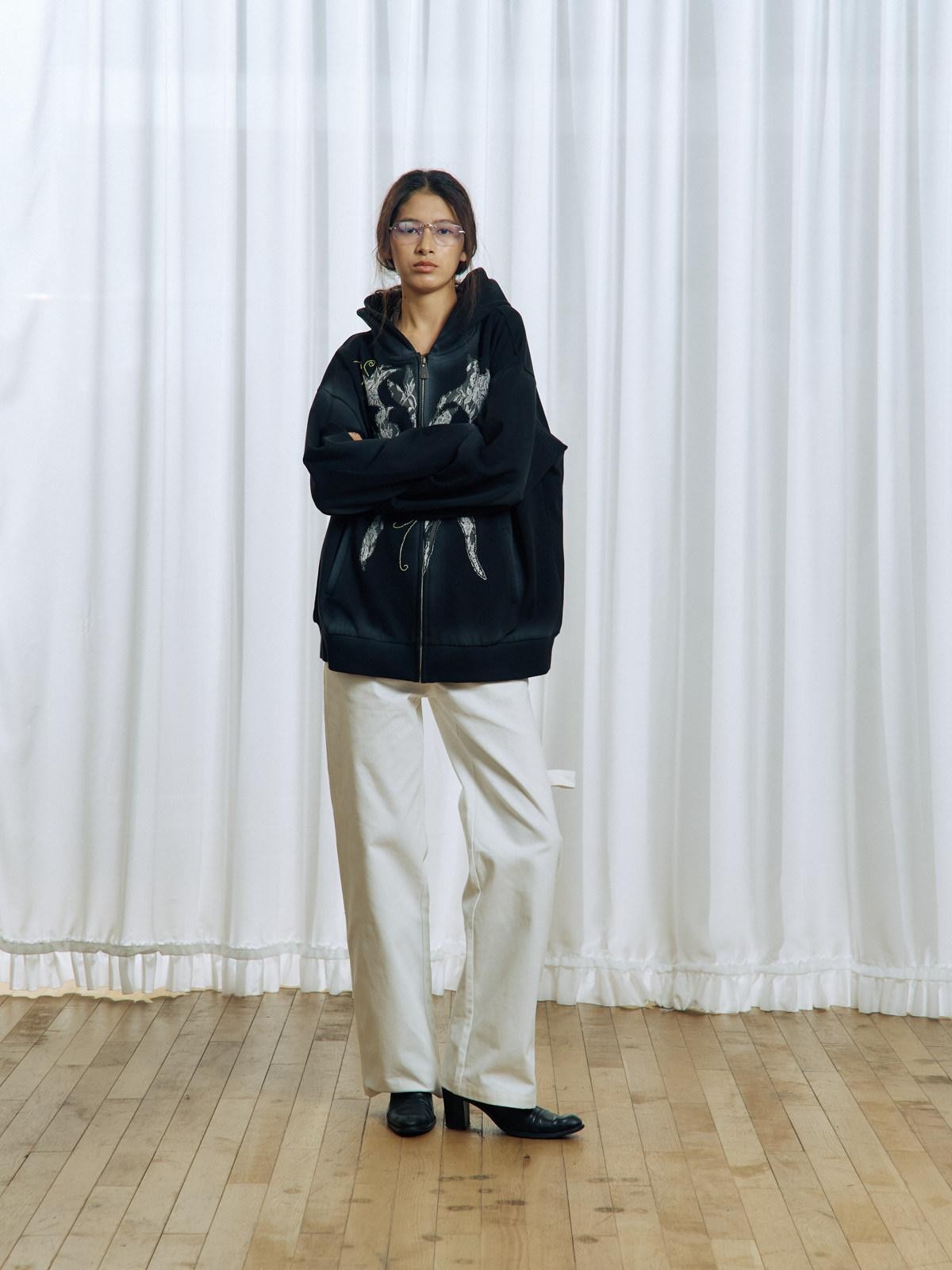 APRIORITY White Rhinestone Stud Embroidered Zipper Pocket Women's Cotton Straight-leg Pants