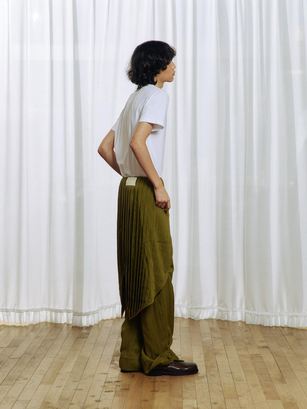 APRIORITY Yellow Green Pleated Wave Swallowtail Women's Tencel Lyocell Mid Rise Skorts