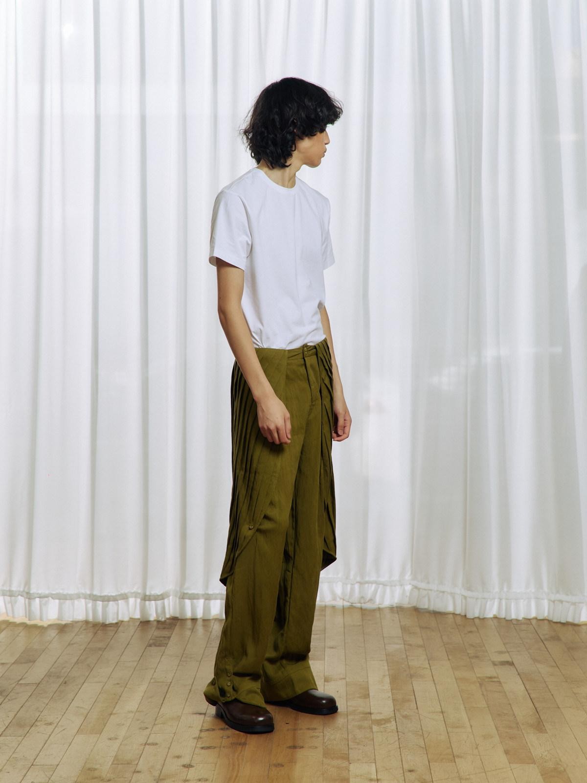 APRIORITY Yellow Green Pleated Wave Swallowtail Women's Tencel Lyocell Mid Rise Skorts