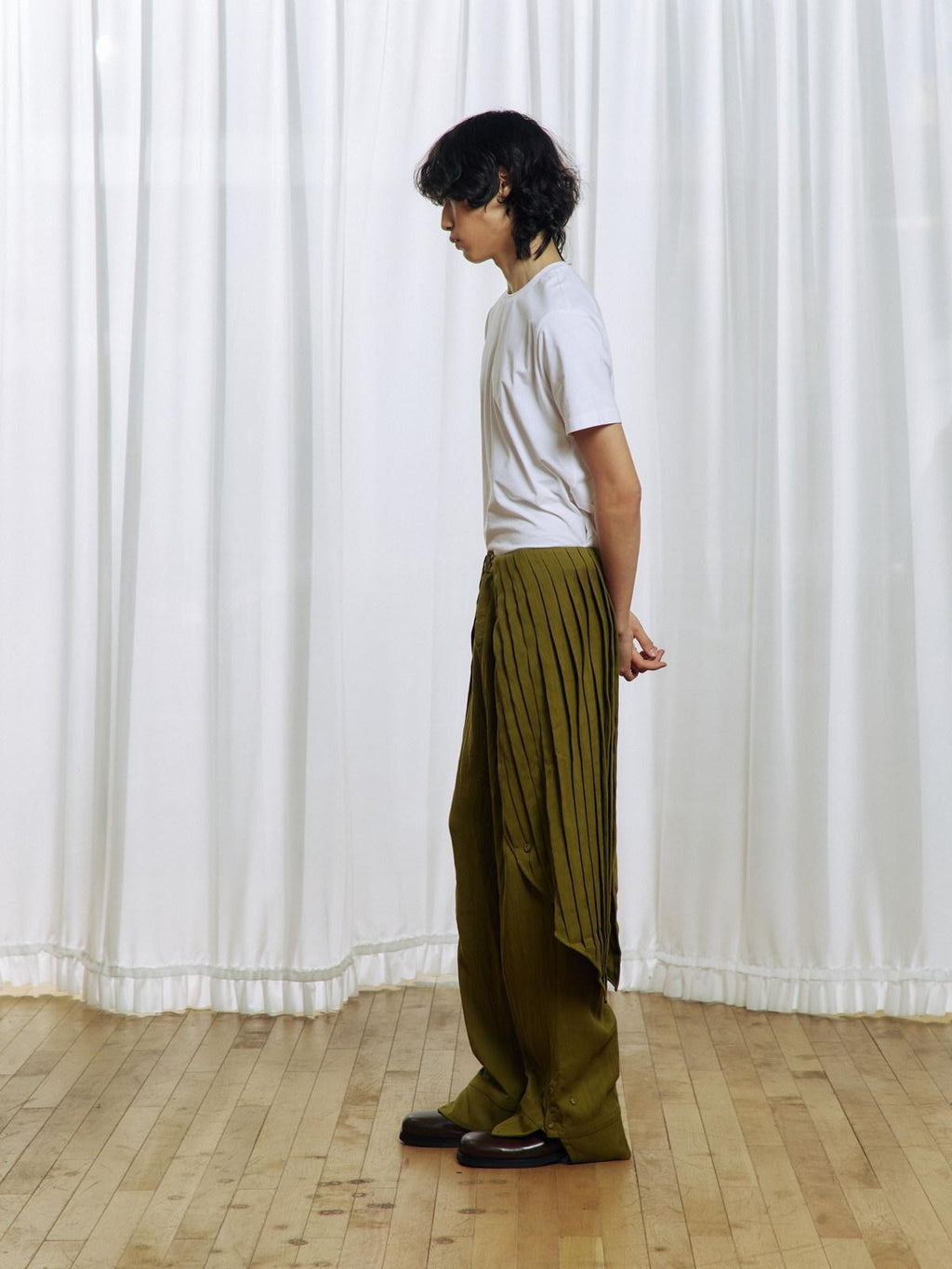 APRIORITY Yellow Green Pleated Wave Swallowtail Women's Tencel Lyocell Mid Rise Skorts