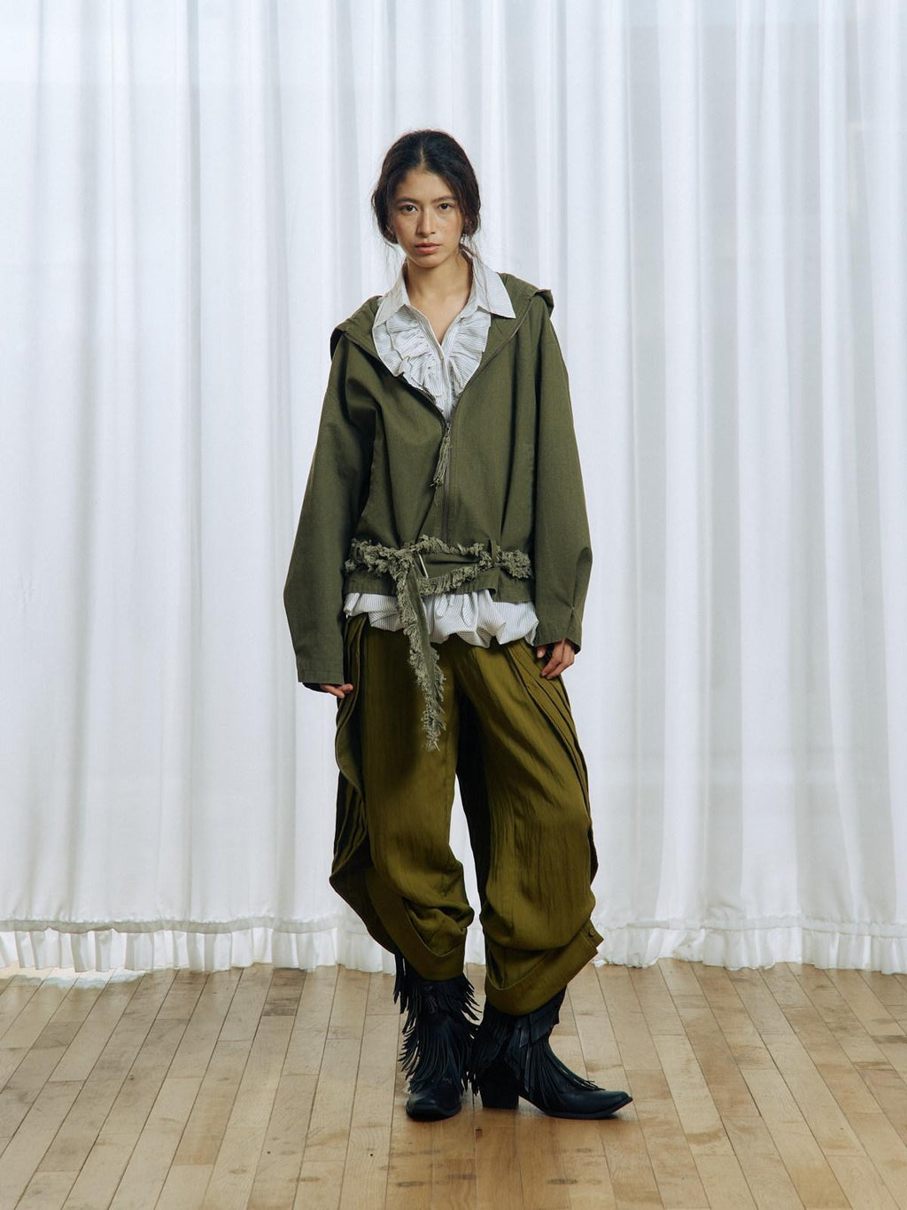 APRIORITY Yellow Green Pleated Wave Swallowtail Women's Tencel Lyocell Mid Rise Skorts