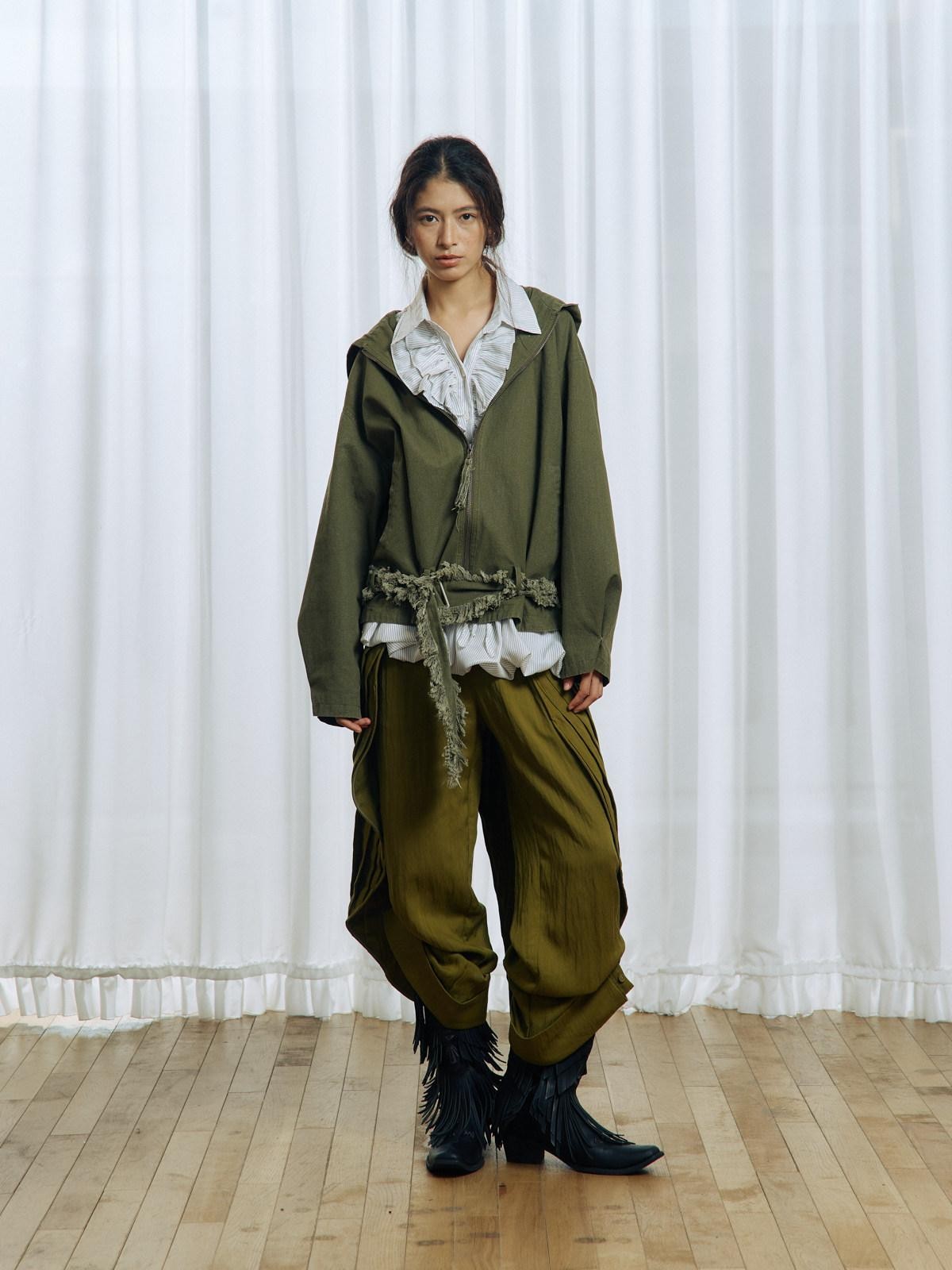 APRIORITY Yellow Green Pleated Wave Swallowtail Women's Tencel Lyocell Mid Rise Skorts