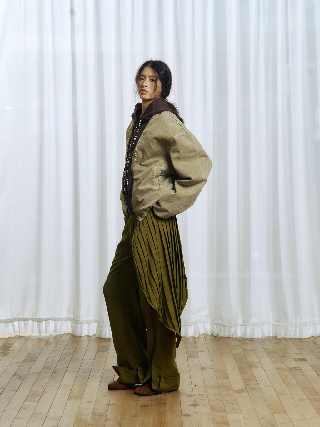 APRIORITY Yellow Green Pleated Wave Swallowtail Women's Tencel Lyocell Mid Rise Skorts