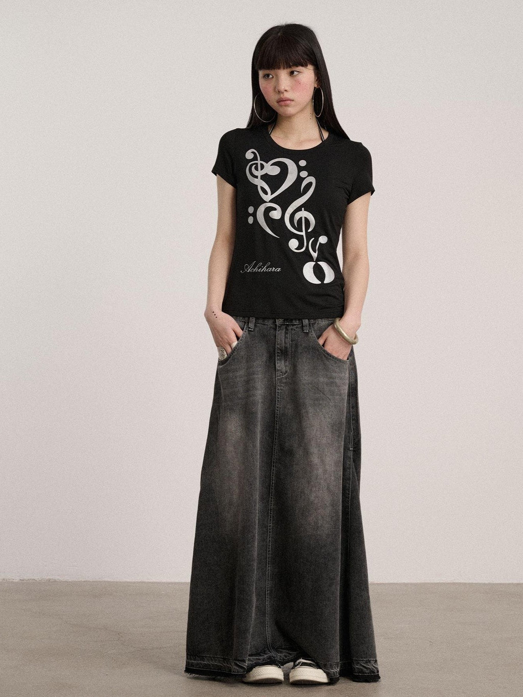 Achihara Black And White Round Neck Slim Fit Women'S Modal Short Sleeve T-Shirts