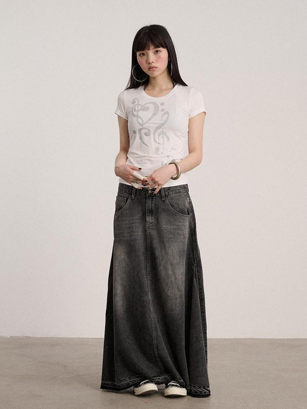 Achihara Black And White Round Neck Slim Fit Women'S Modal Short Sleeve T-Shirts