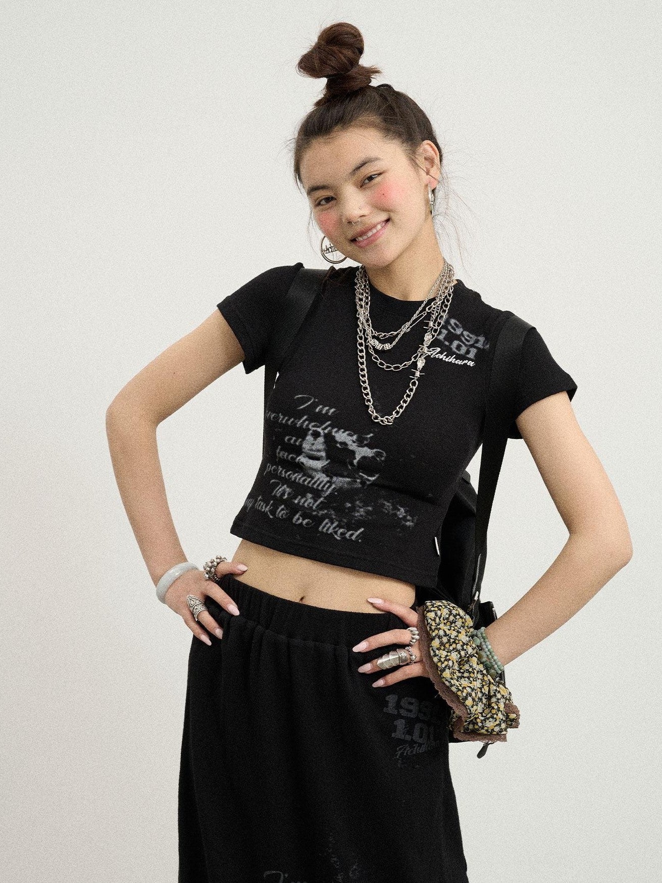 Achihara Black Cropped Slim Round Neck Women'S Cotton Nylon Short Sleeve T-Shirts