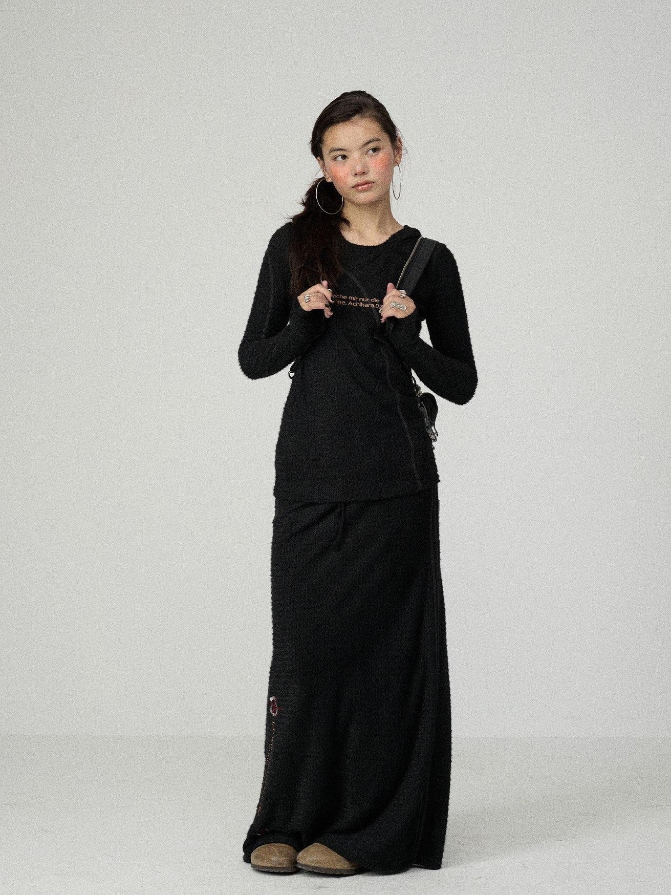 Achihara Black Embroidered A Line Mid Waist Women'S Polyester Maxi Skirts