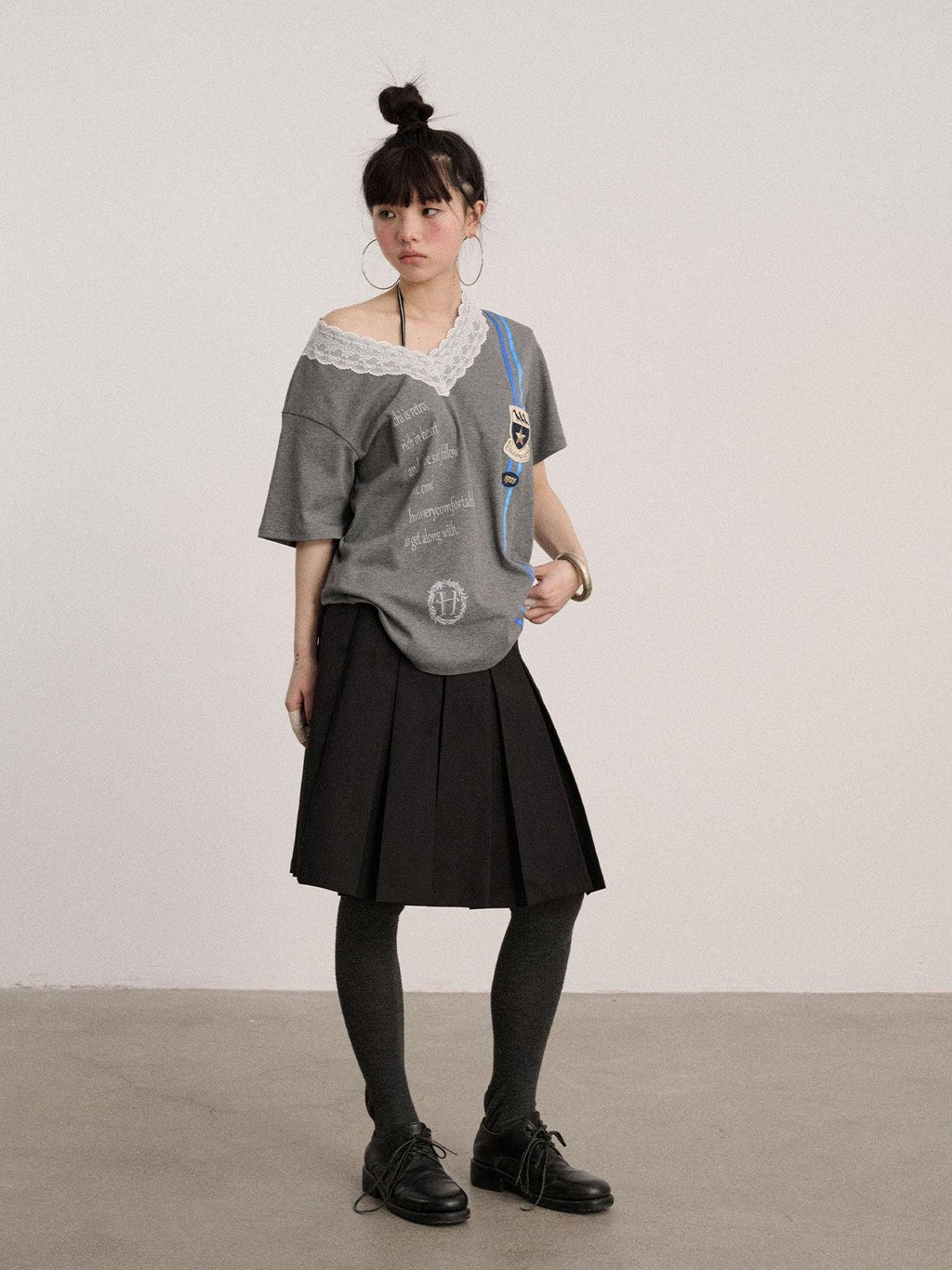 Achihara Black Low Waist Pleated A Line Women'S Polyester Blend Mini Skirts