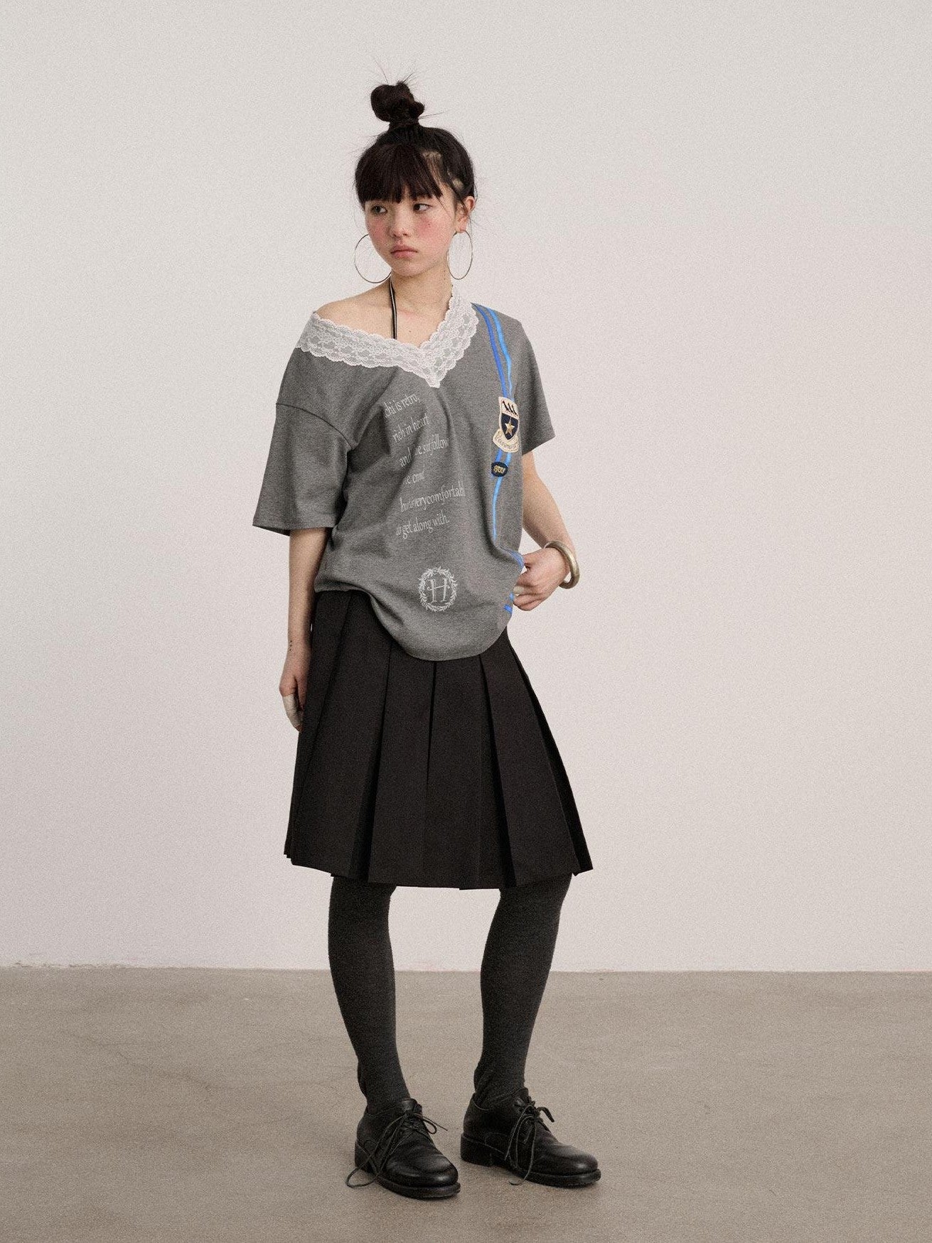 Achihara Black Low Waist Pleated A Line Women'S Polyester Blend Mini Skirts