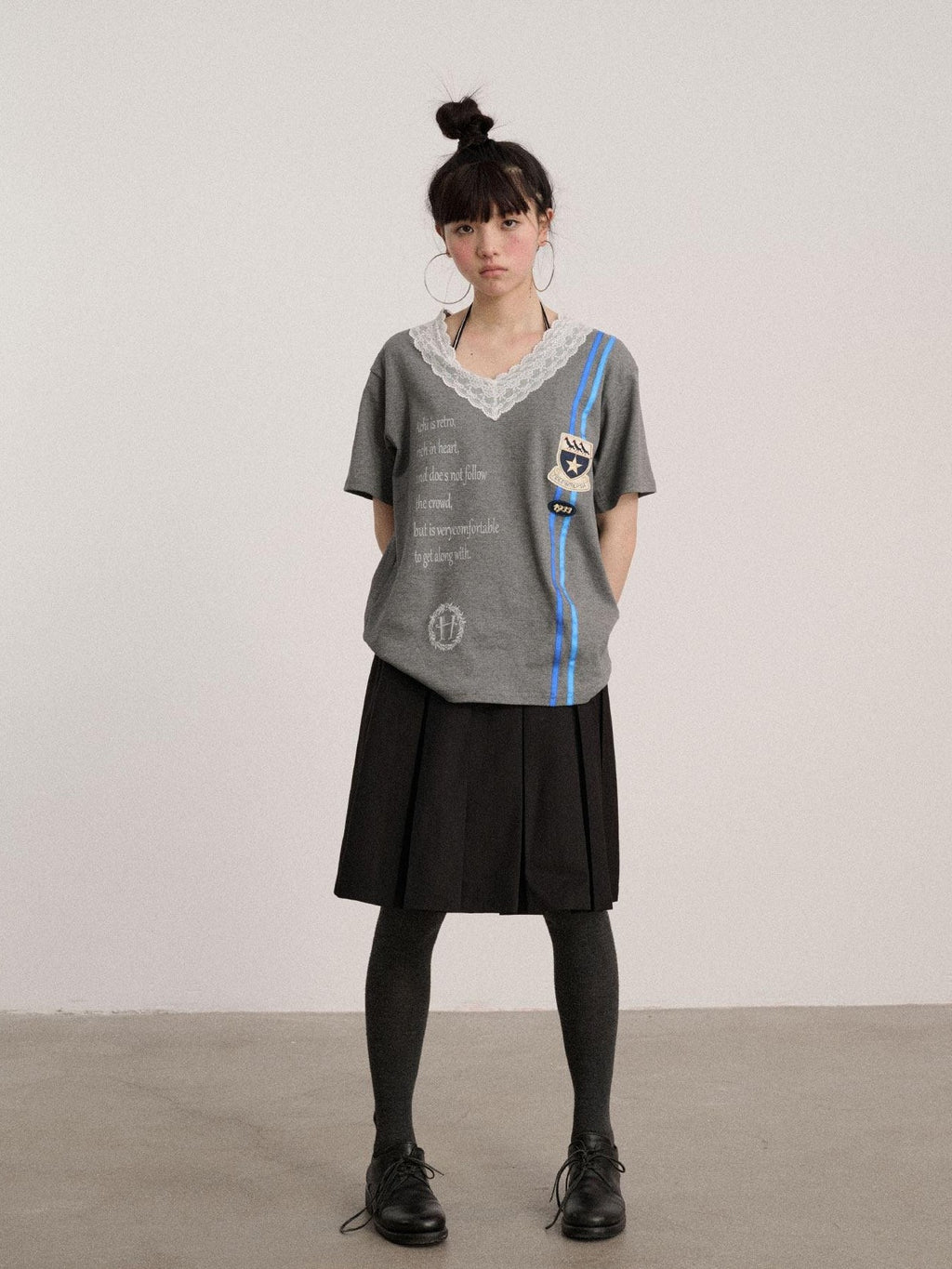 Achihara Black Low Waist Pleated A Line Women'S Polyester Blend Mini Skirts